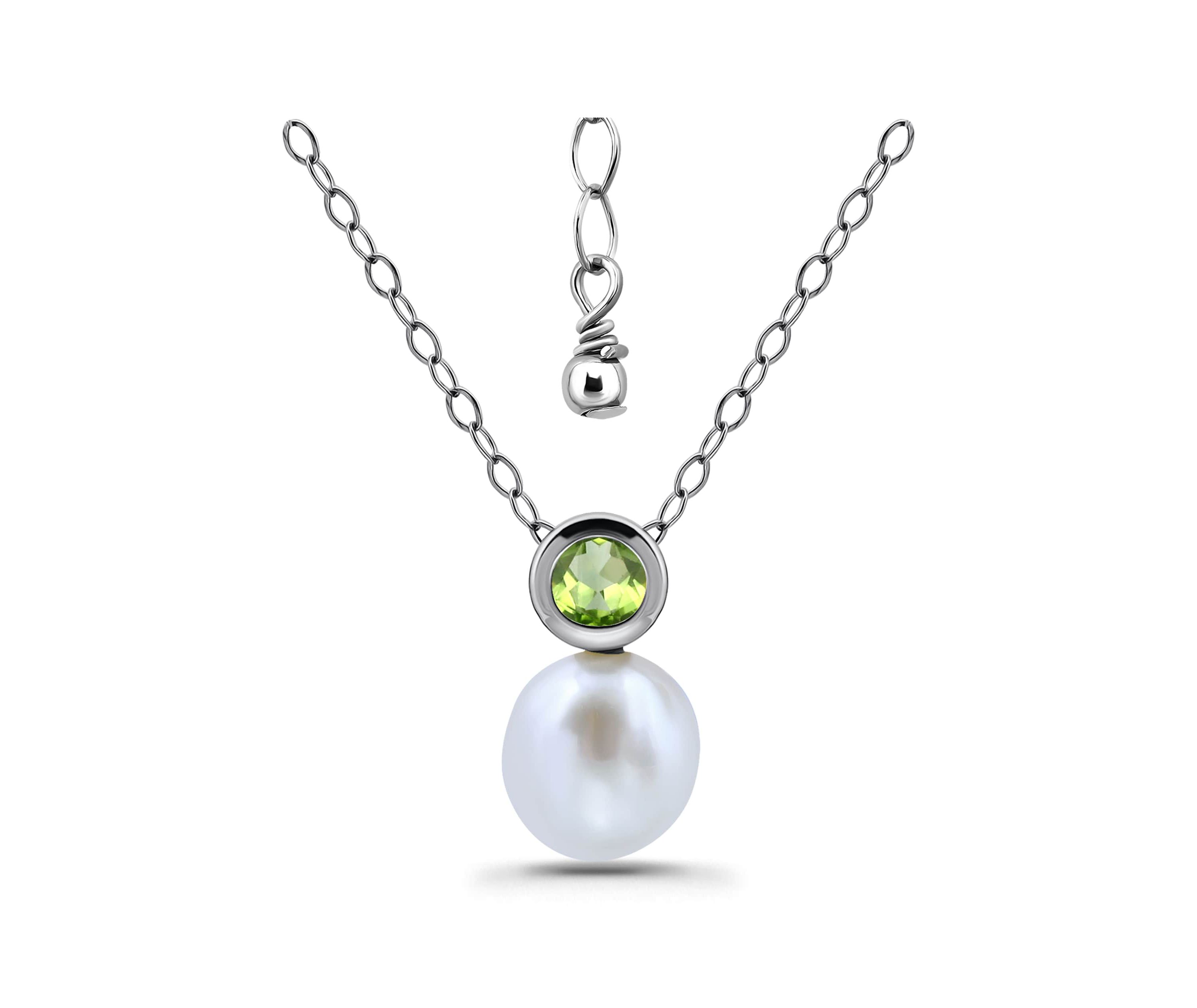 Freshwater Pearl and Bezel Set Round Semi Precious Stone Sterling Silver Pendant