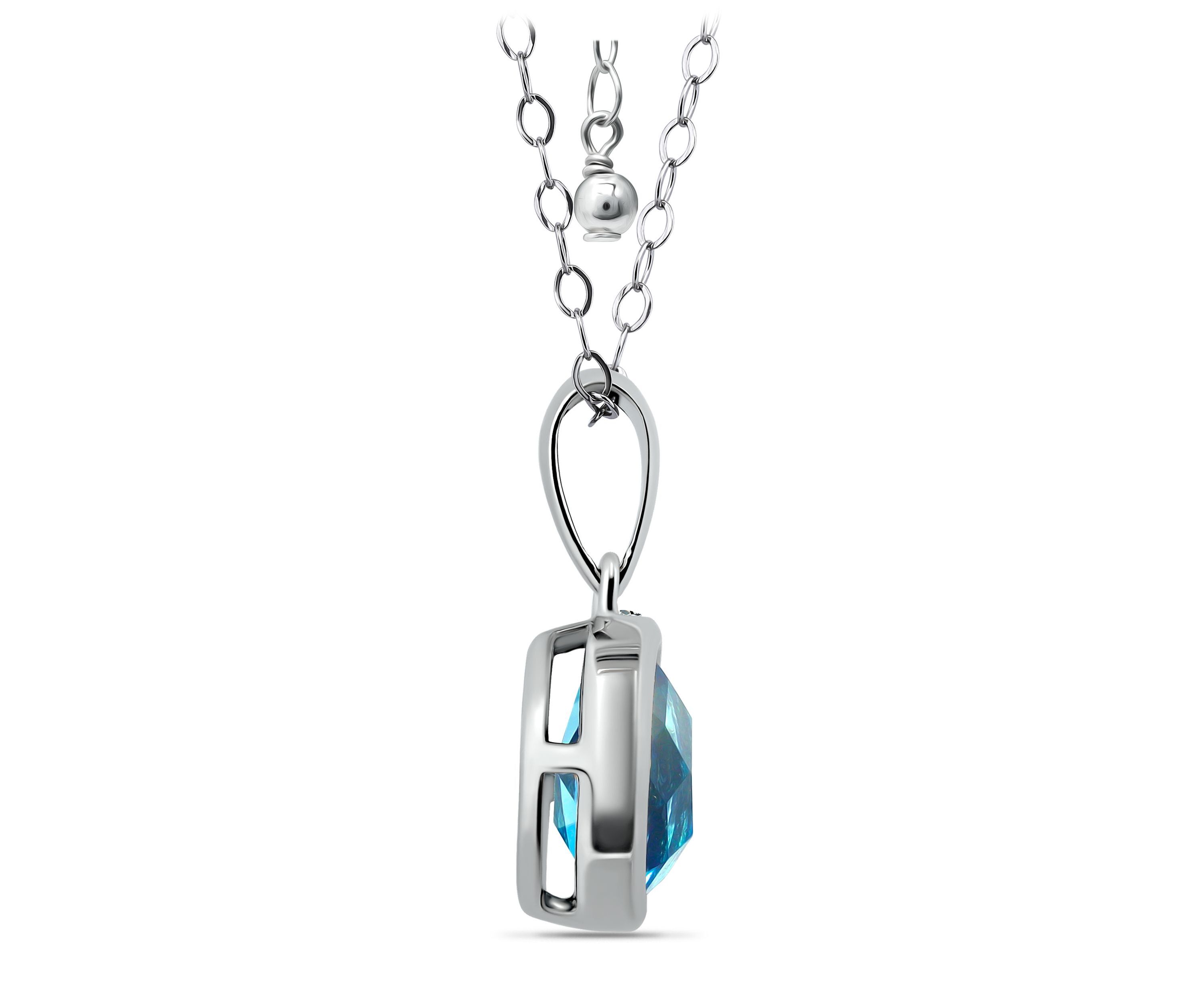 1 1/4 Cttw 8X6mm Oval London Blue Topaz Pendant w/Bale, Sterling Silver, DS