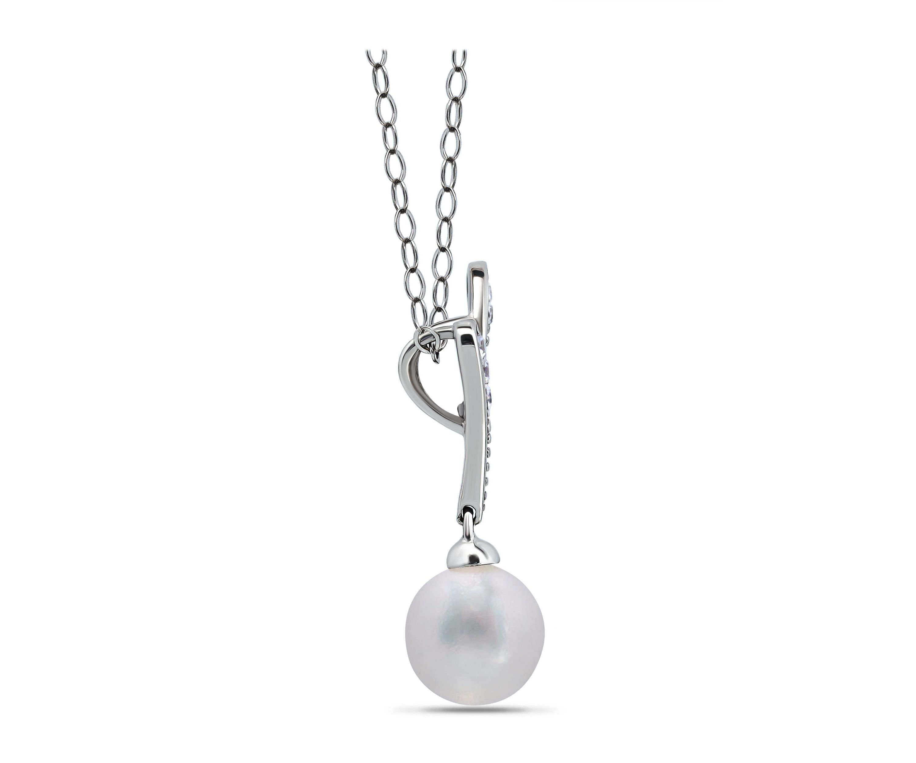 3.12 Cttw Cubic Zirconia Pave "V" with 8mm Freshwater Pearl Drop Pendant on 18" Chain, Sterling Silver
