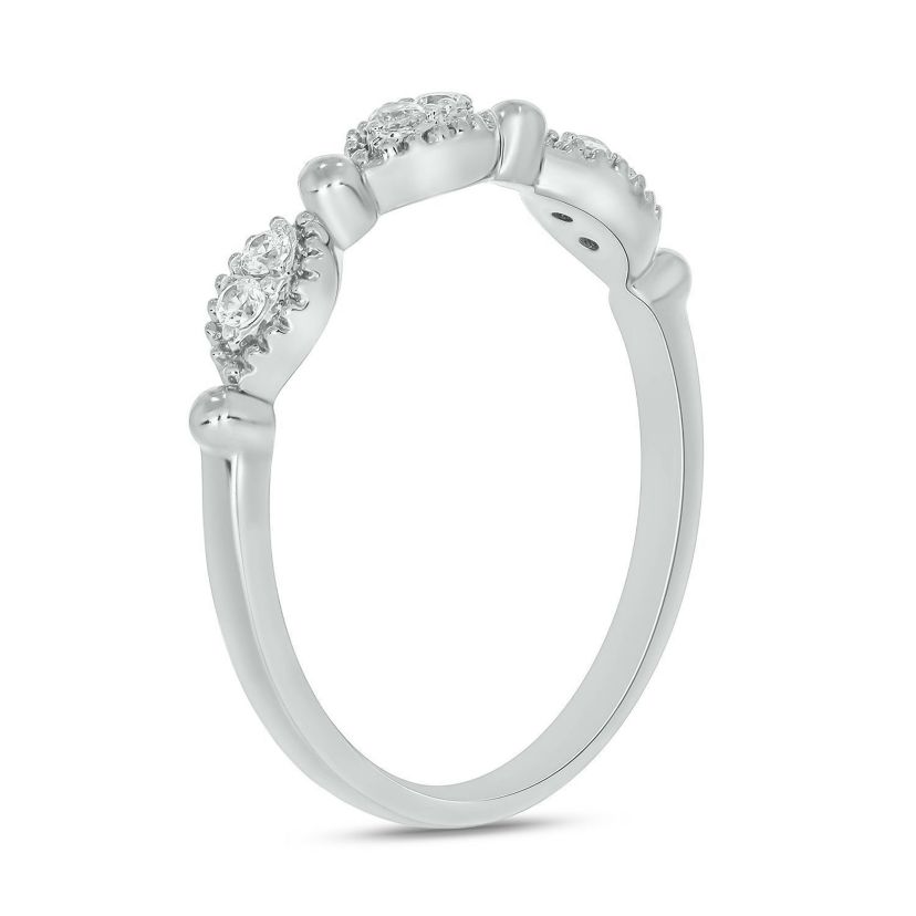 1/10 ct. t.w. Diamond Anniversary Band in 10K White Gold