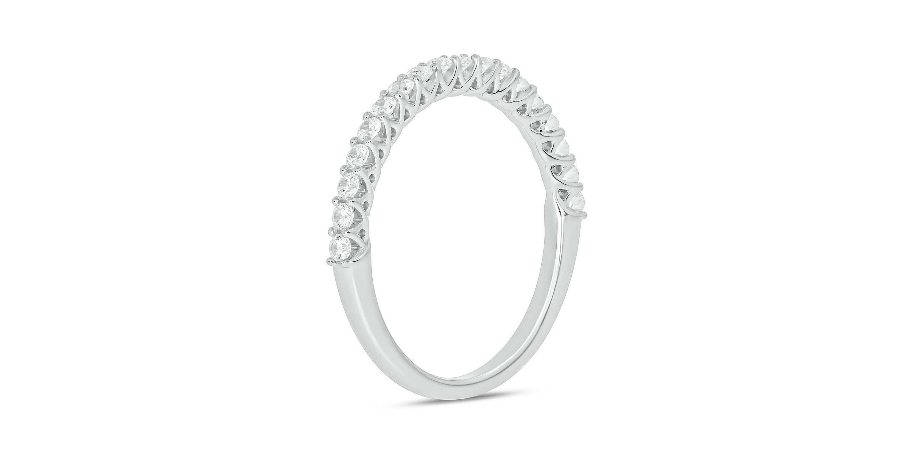 1/3 ct. t.w. Diamond Anniversary Band in 10K Gold