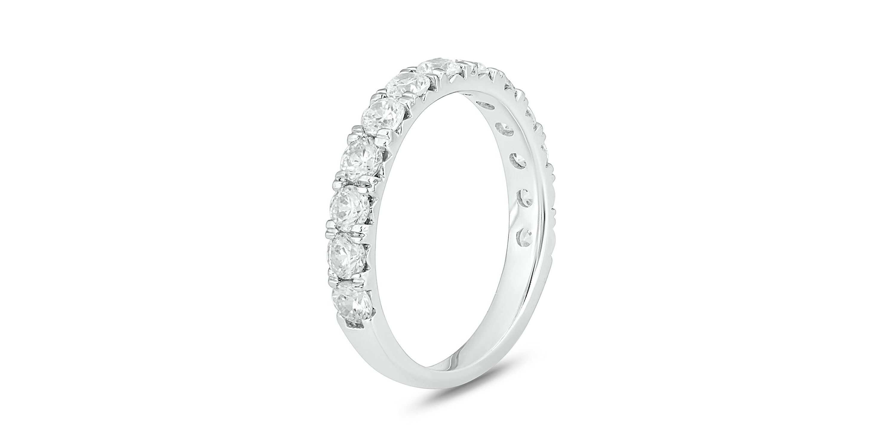 3/4 ct. t.w. Diamond Anniversary Band in 14K Gold