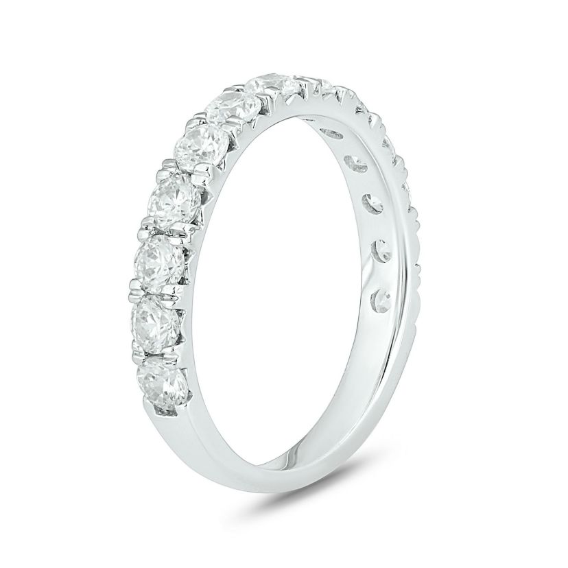 3/4 ct. t.w. Diamond Anniversary Band in 14K Gold