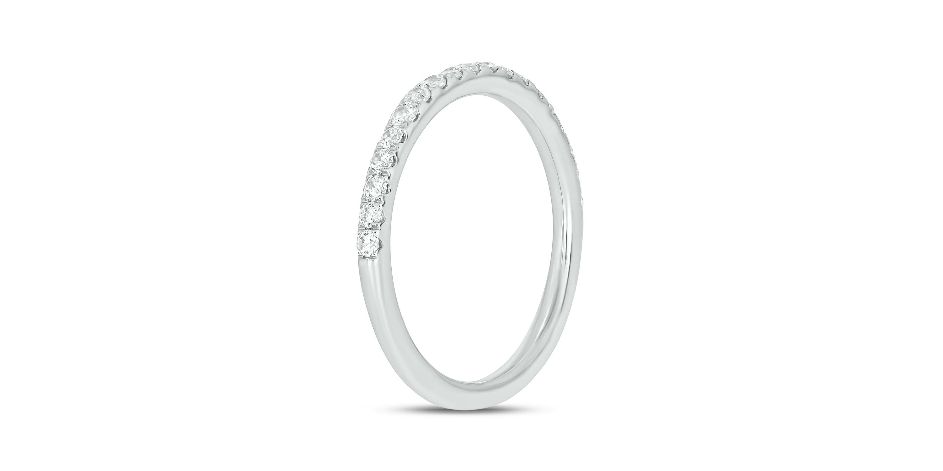 1/3 ct. t.w. Diamond Anniversary Band in 14K Gold