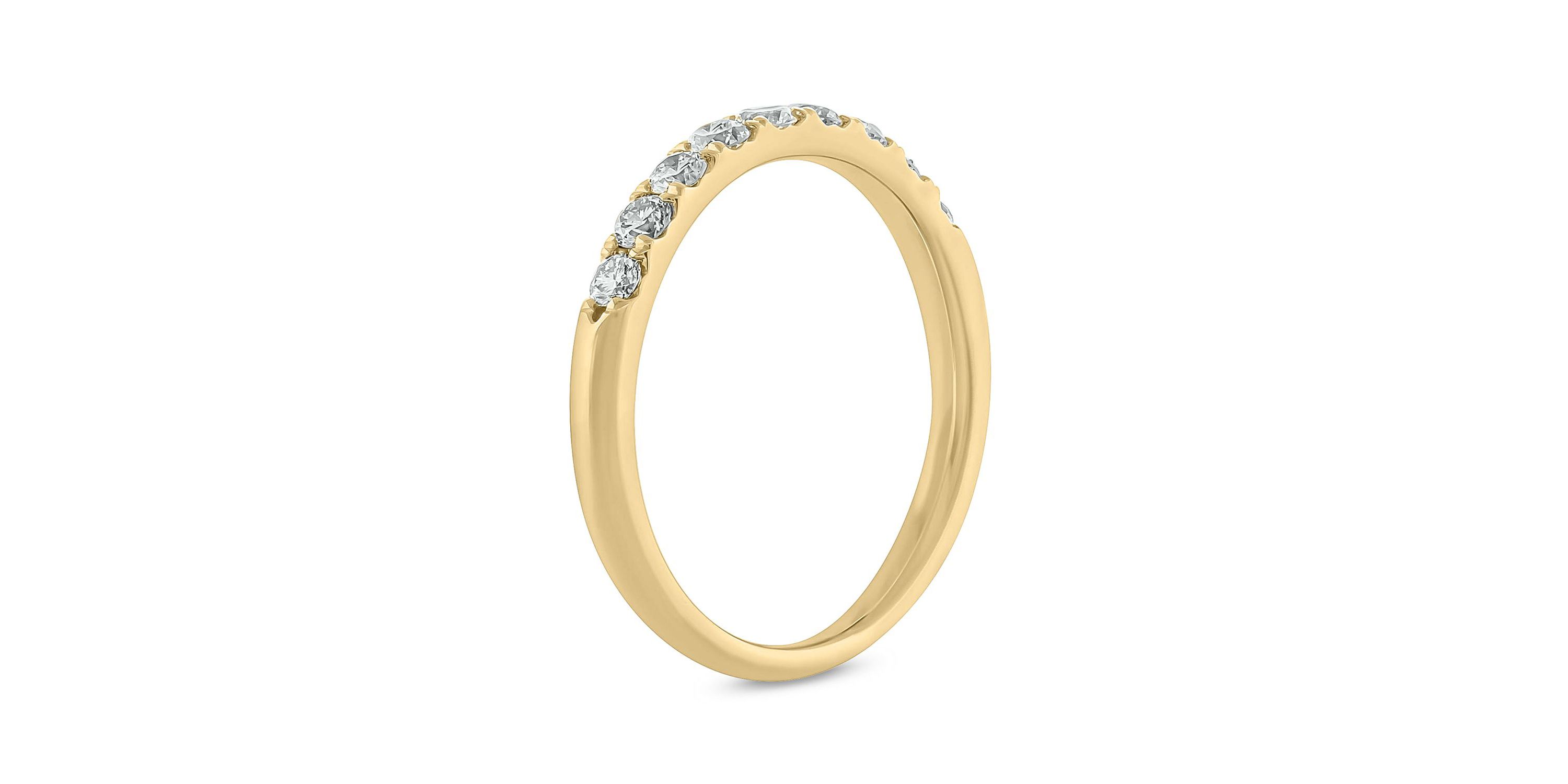 1/2 ct. t.w. Diamond Anniversary Band in 14K Gold