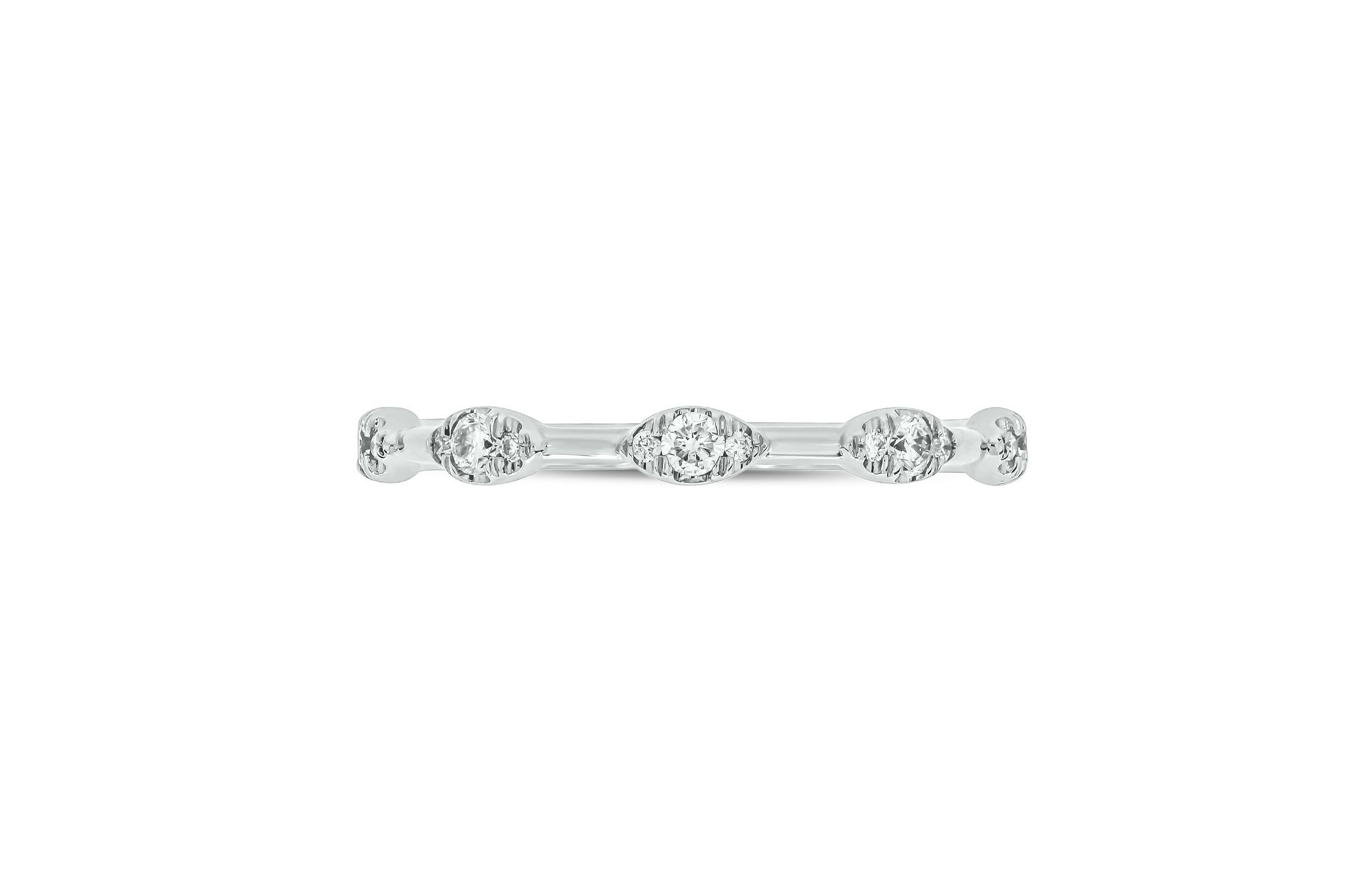 1/6 ct. t.w. Diamond Anniversary Band in 10K Gold