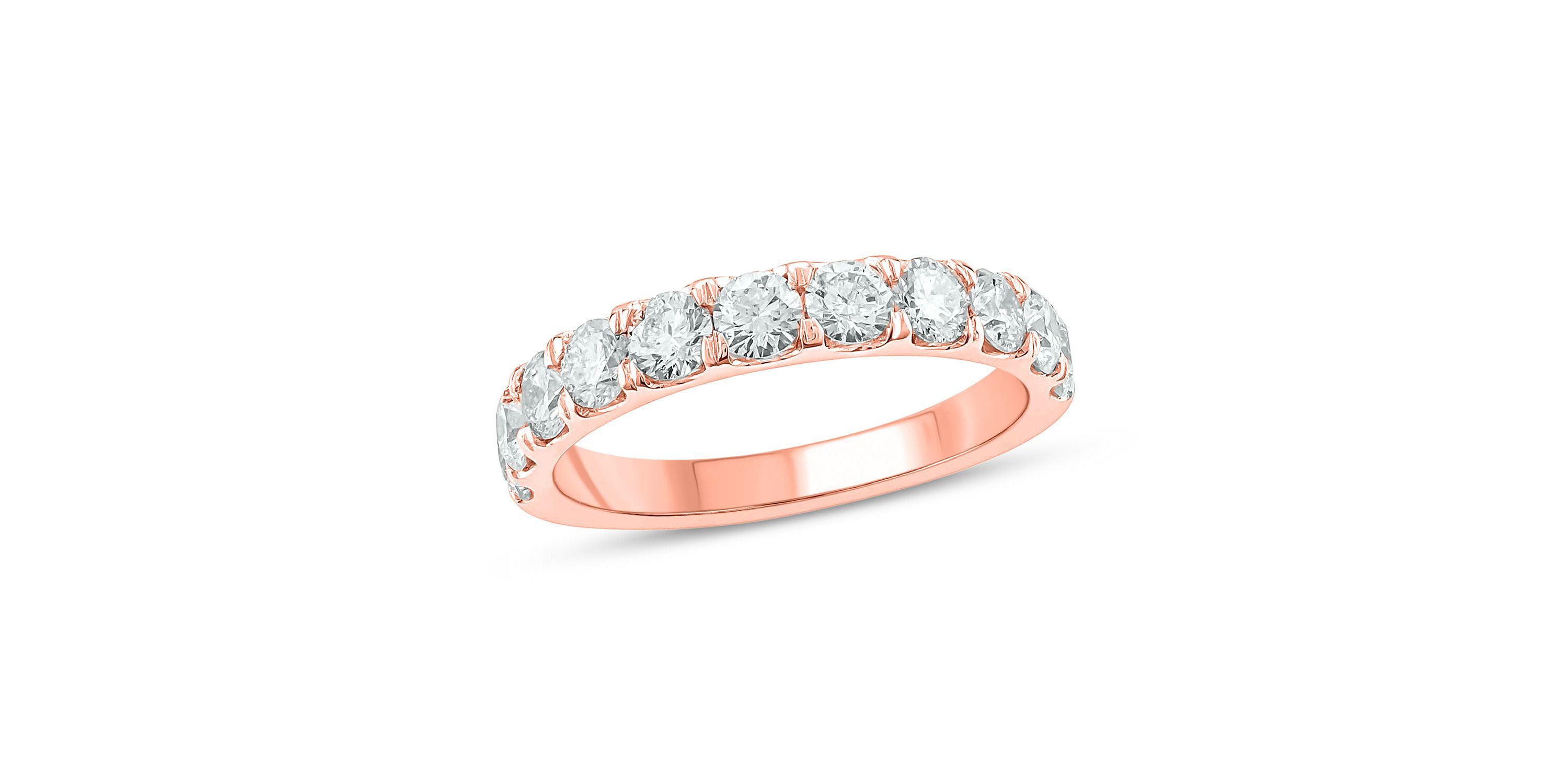 3/4 ct. t.w. Diamond Anniversary Band in 14K Gold