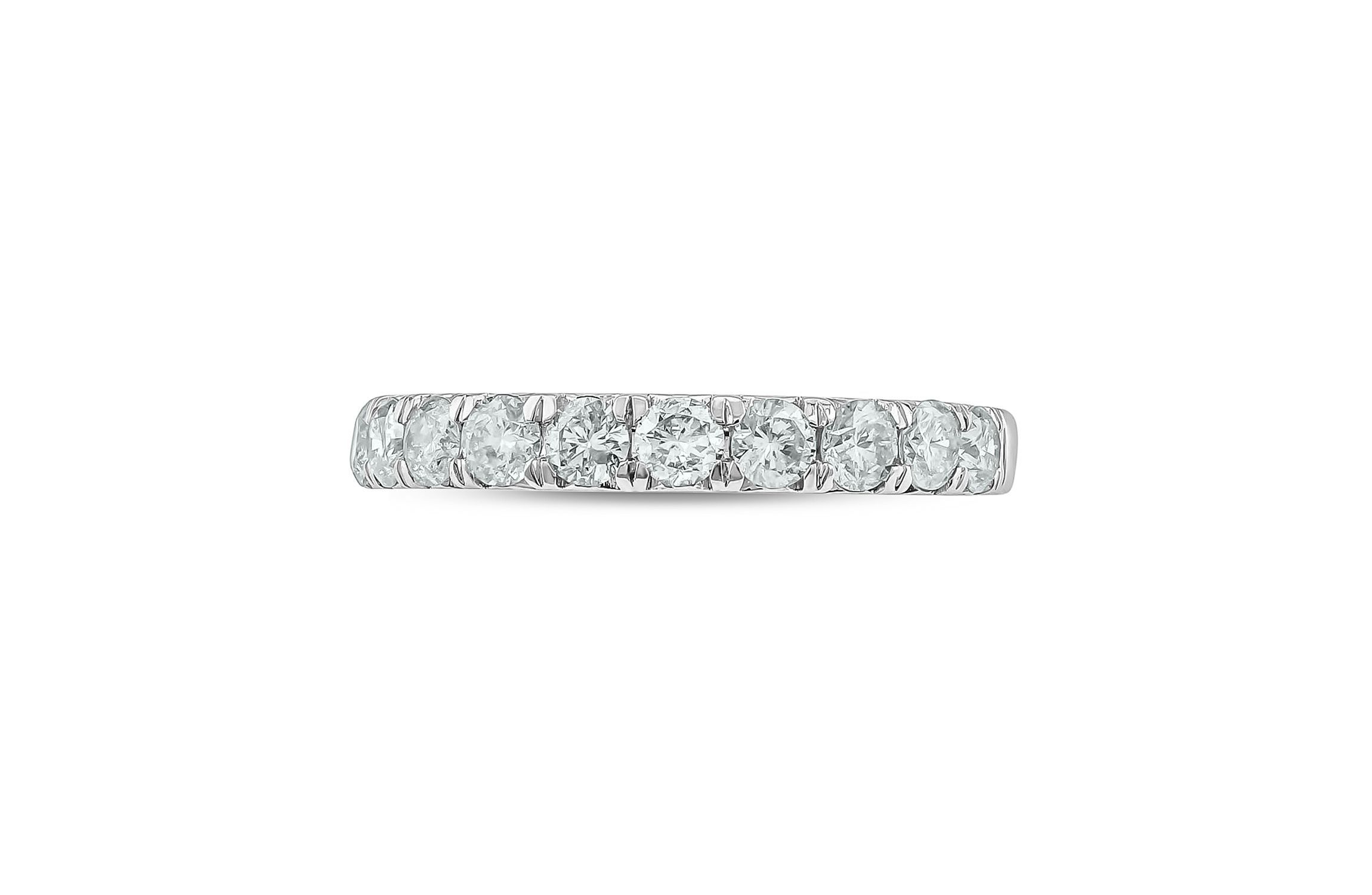3/4 ct. t.w. Diamond Anniversary Band in 14K Gold