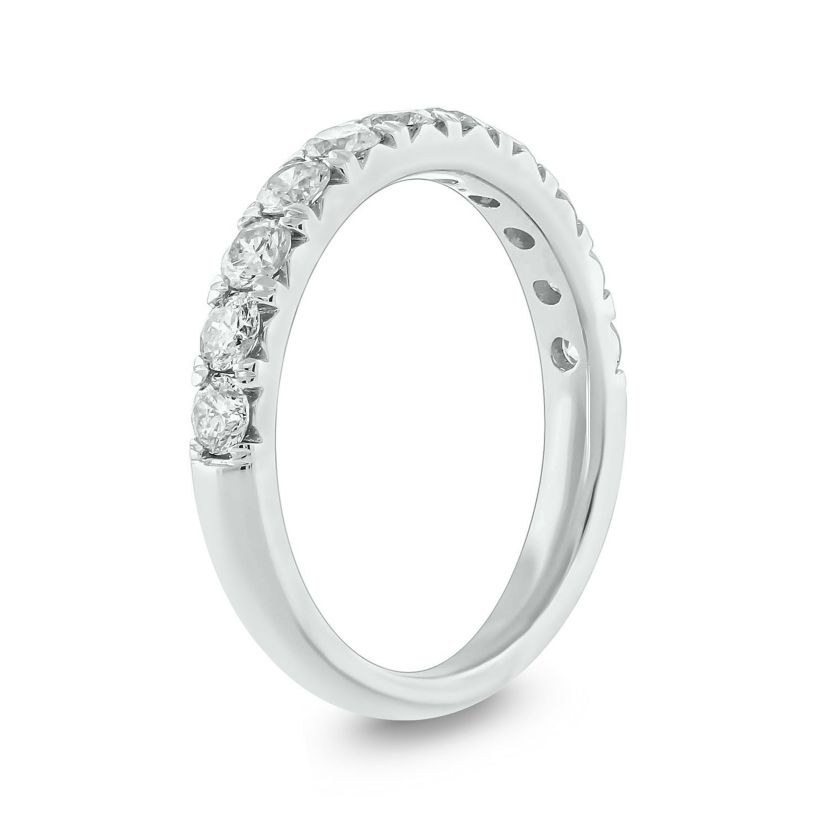 3/4 ct. t.w. Diamond Anniversary Band in 14K Gold