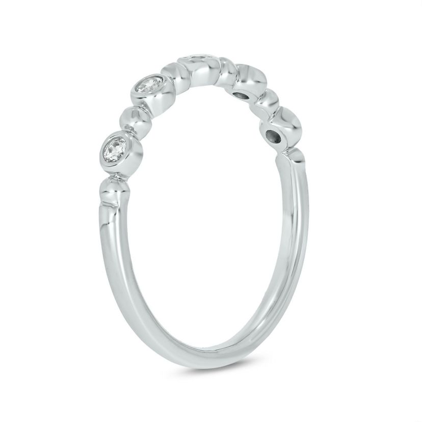 1/6 ct. t.w. Diamond Anniversary Band in 10K Gold