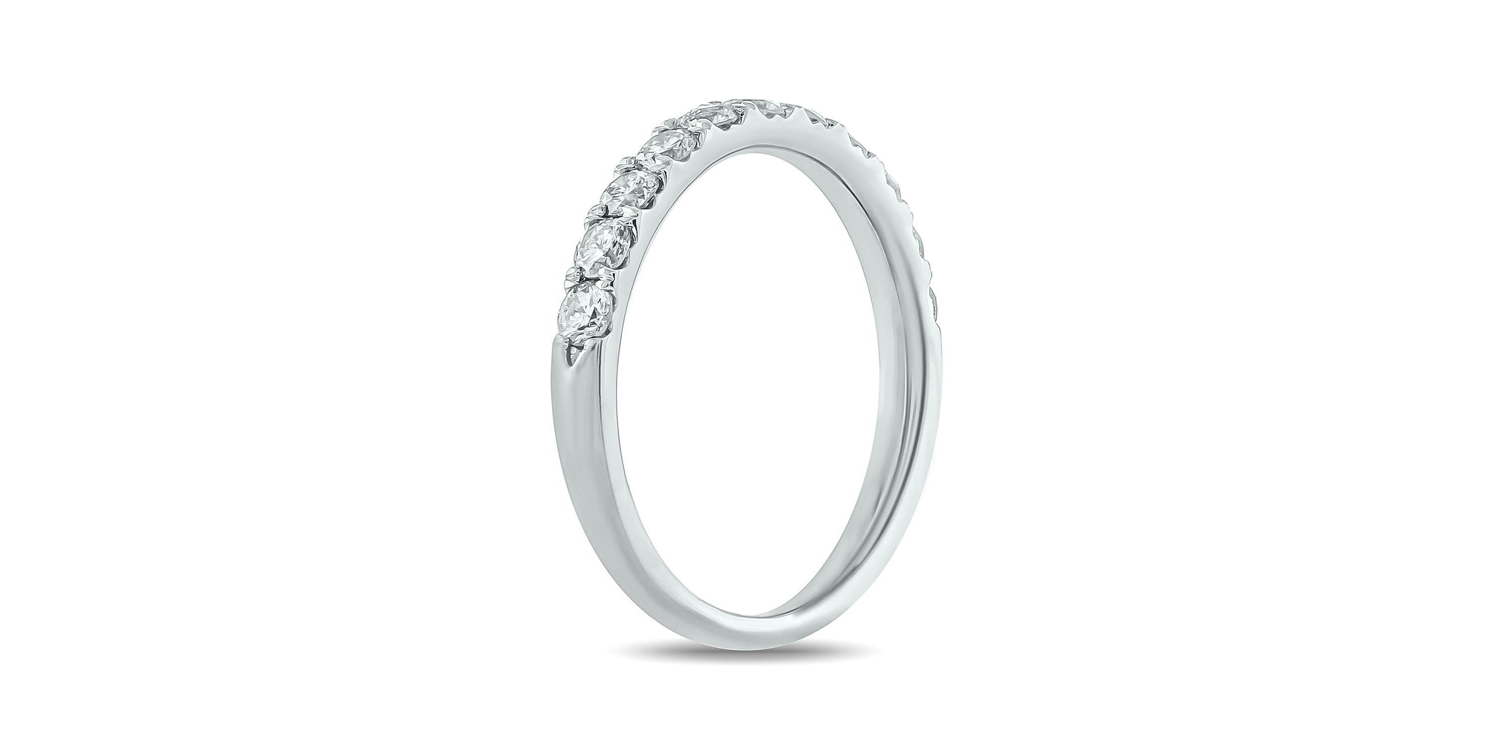 3/4 ct. t.w. Diamond Anniversary Band in 14K Gold