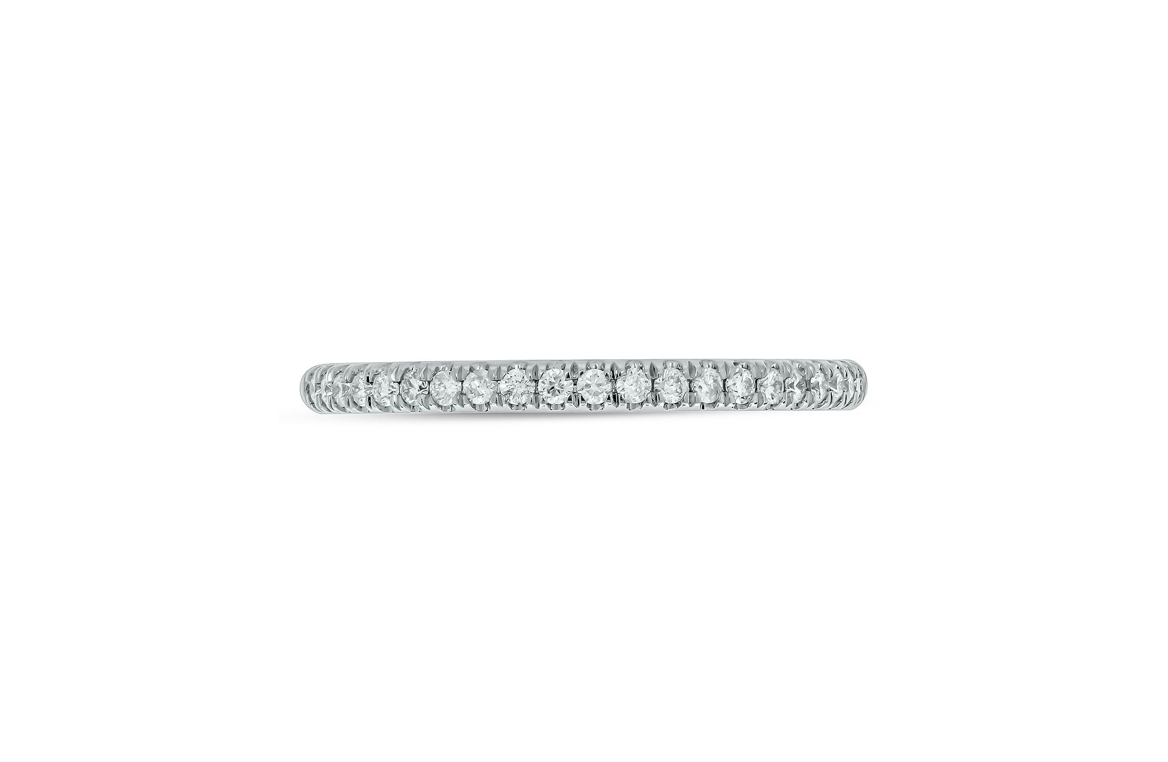 1/5 ct. t.w. Diamond Anniversary Band in 10K Gold