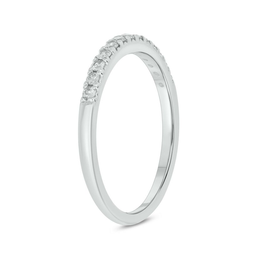 1/4 ct. t.w. Diamond Anniversary Band in 10K Gold