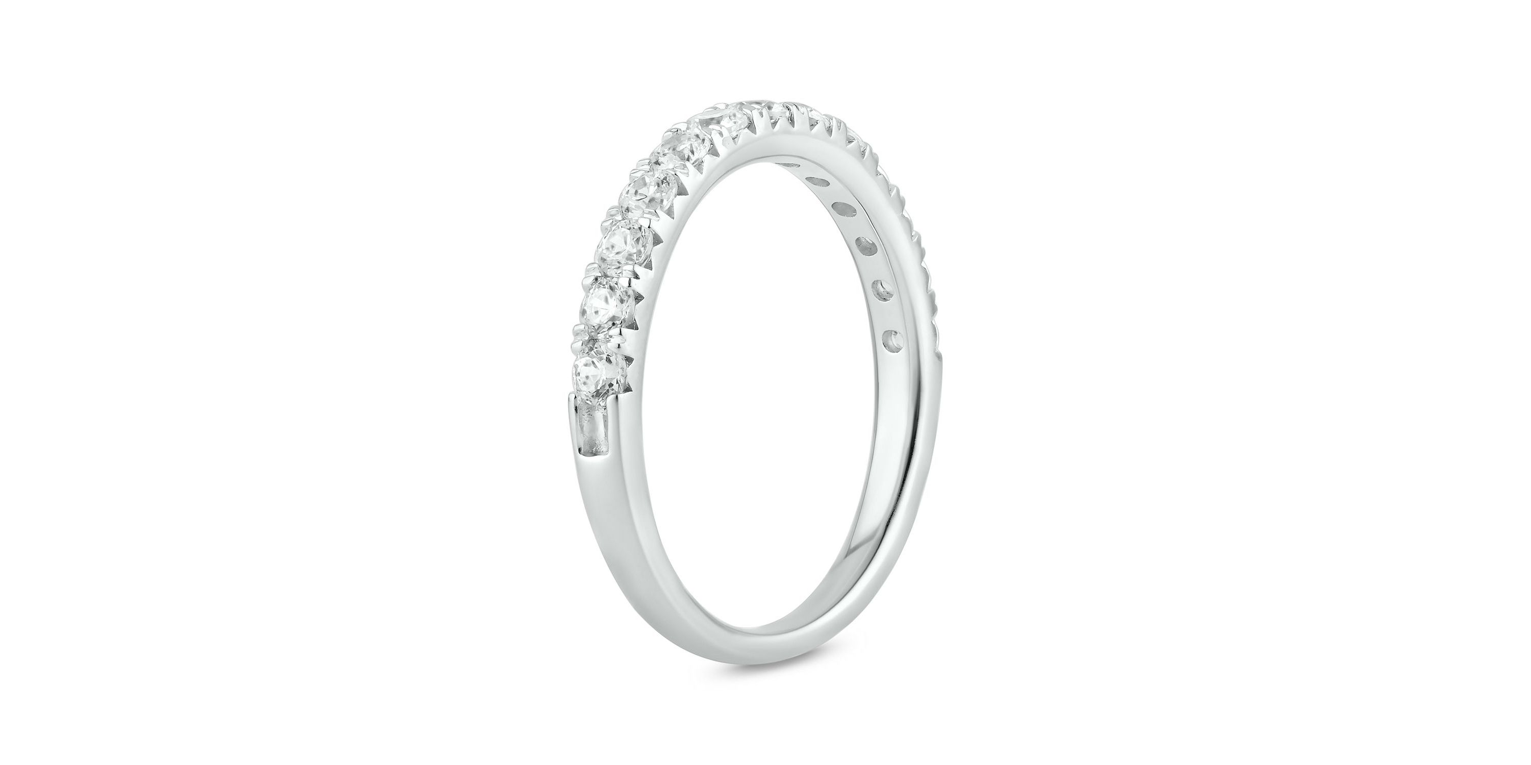 3/4 ct. t.w. Diamond Anniversary Band in 14K Gold