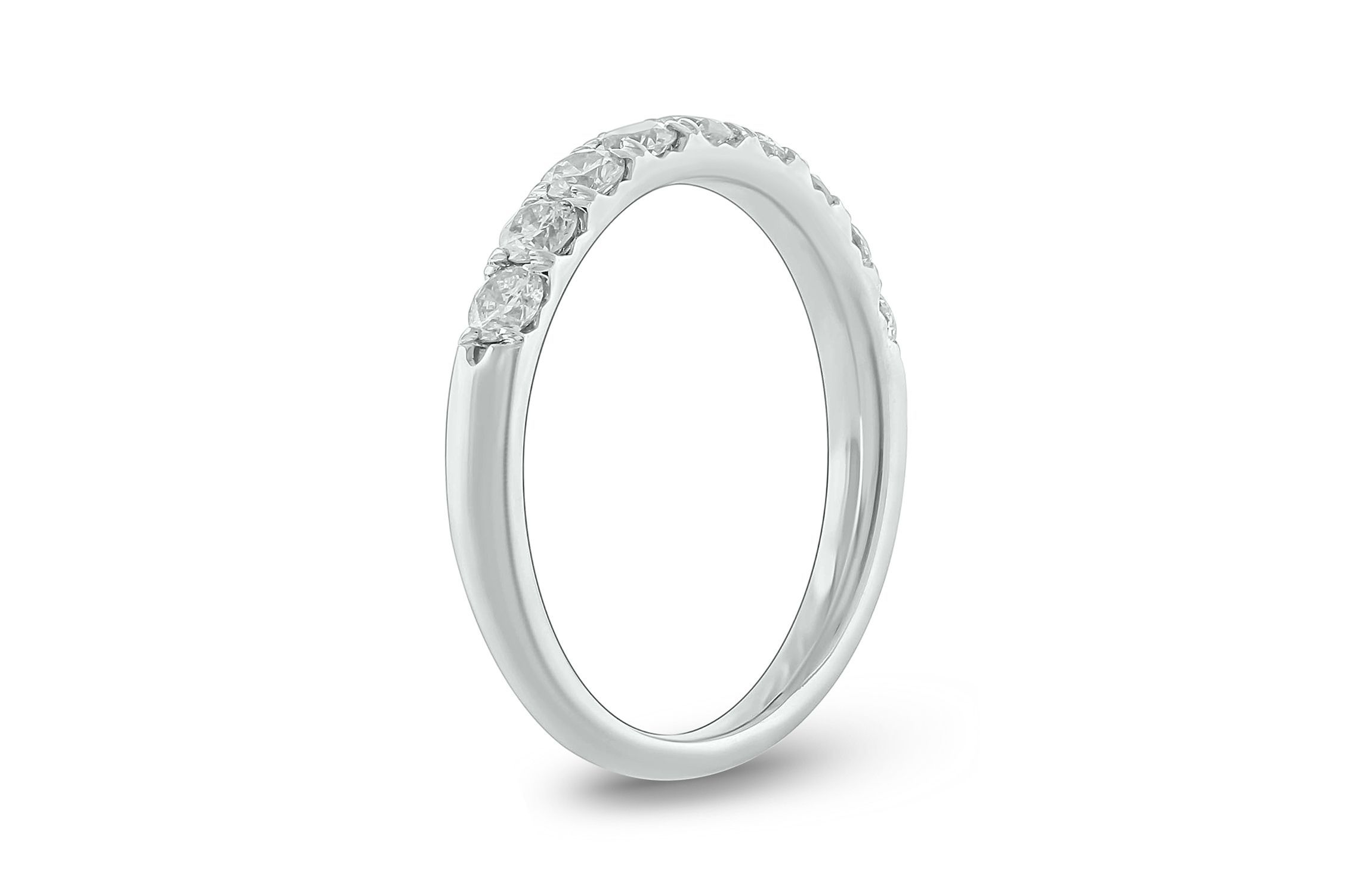 3/4 ct. t.w. Diamond Anniversary Band in 14K Gold