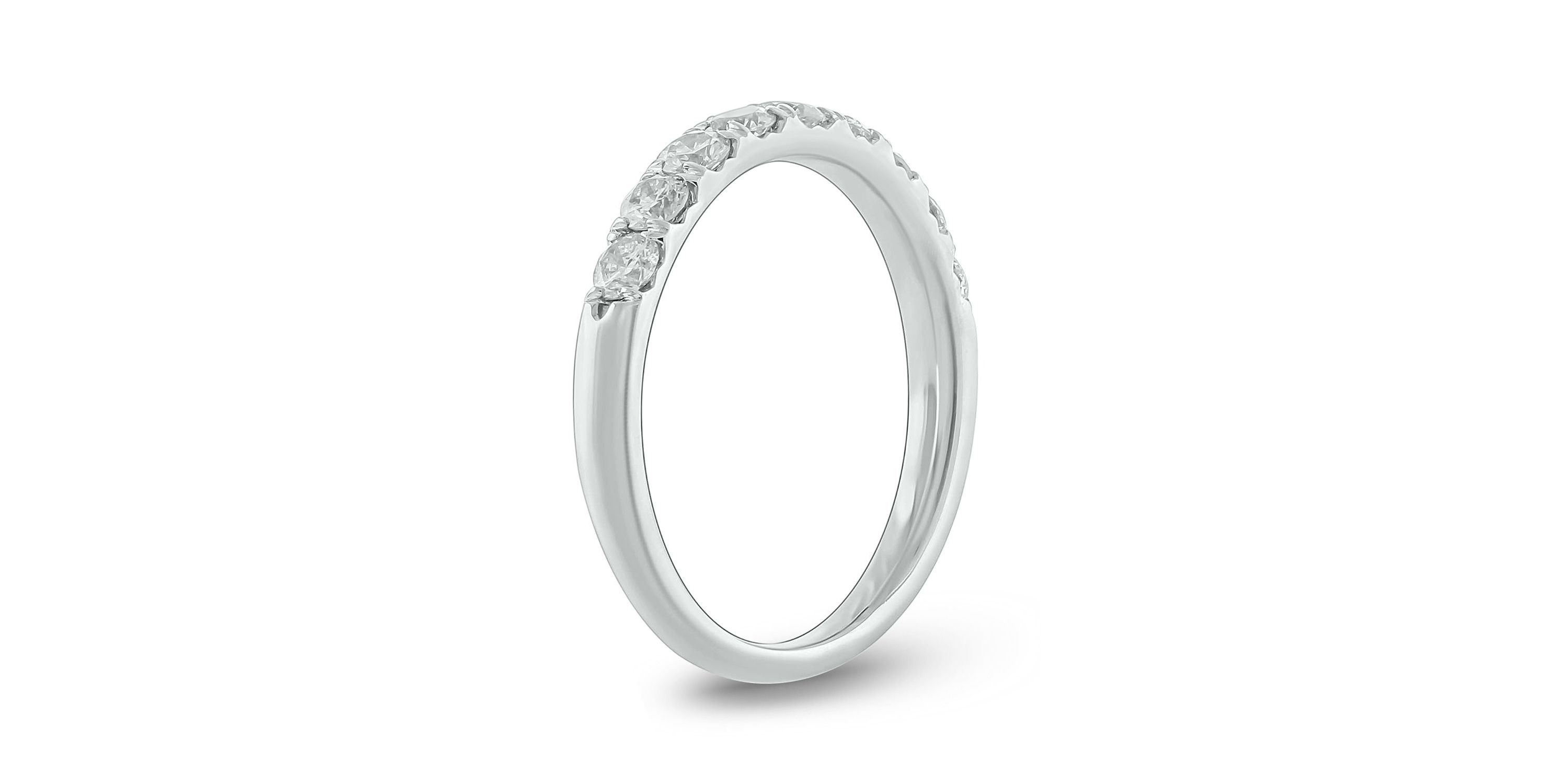3/4 ct. t.w. Diamond Anniversary Band in 14K Gold