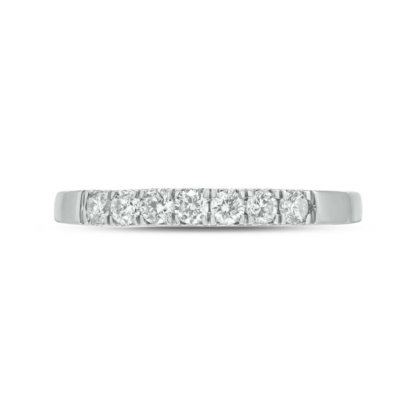 1/3 ct. t.w. Diamond Anniversary Band in 14K Gold