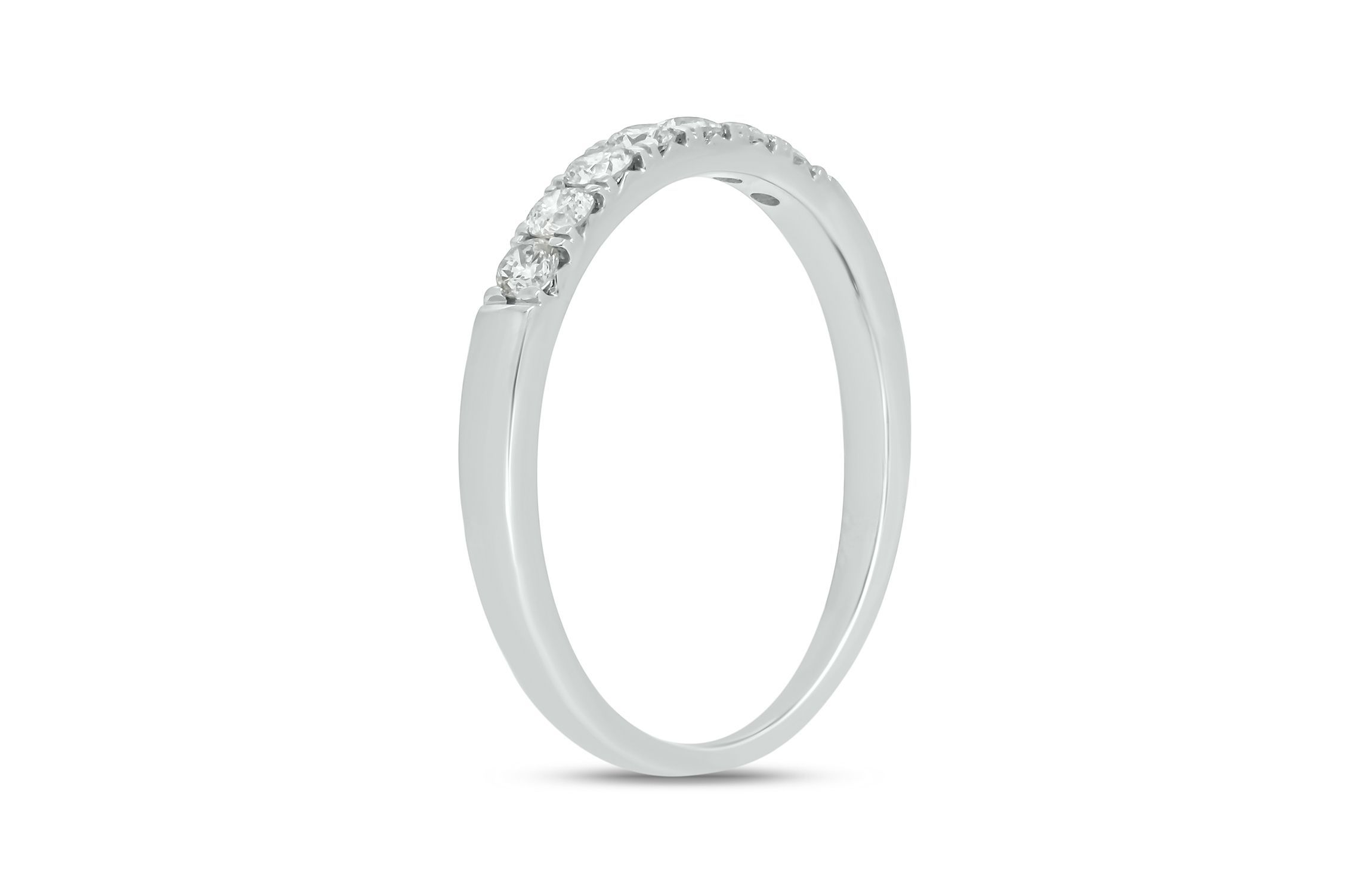 1/3 ct. t.w. Diamond Anniversary Band in 14K Gold