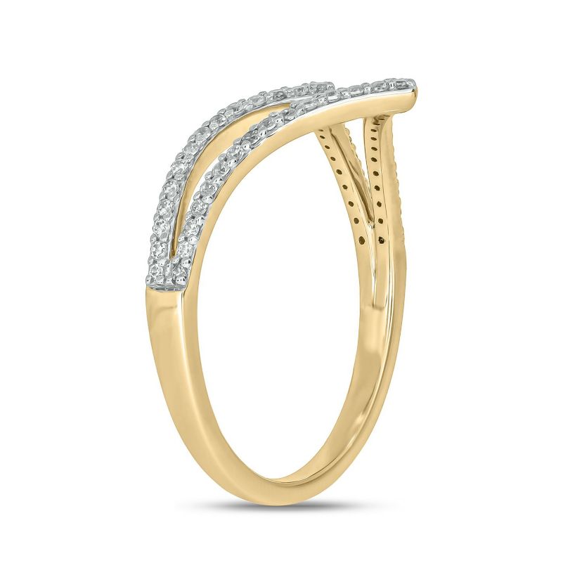 1/4 ct. t.w. Diamond Curve Ring In 10K Gold