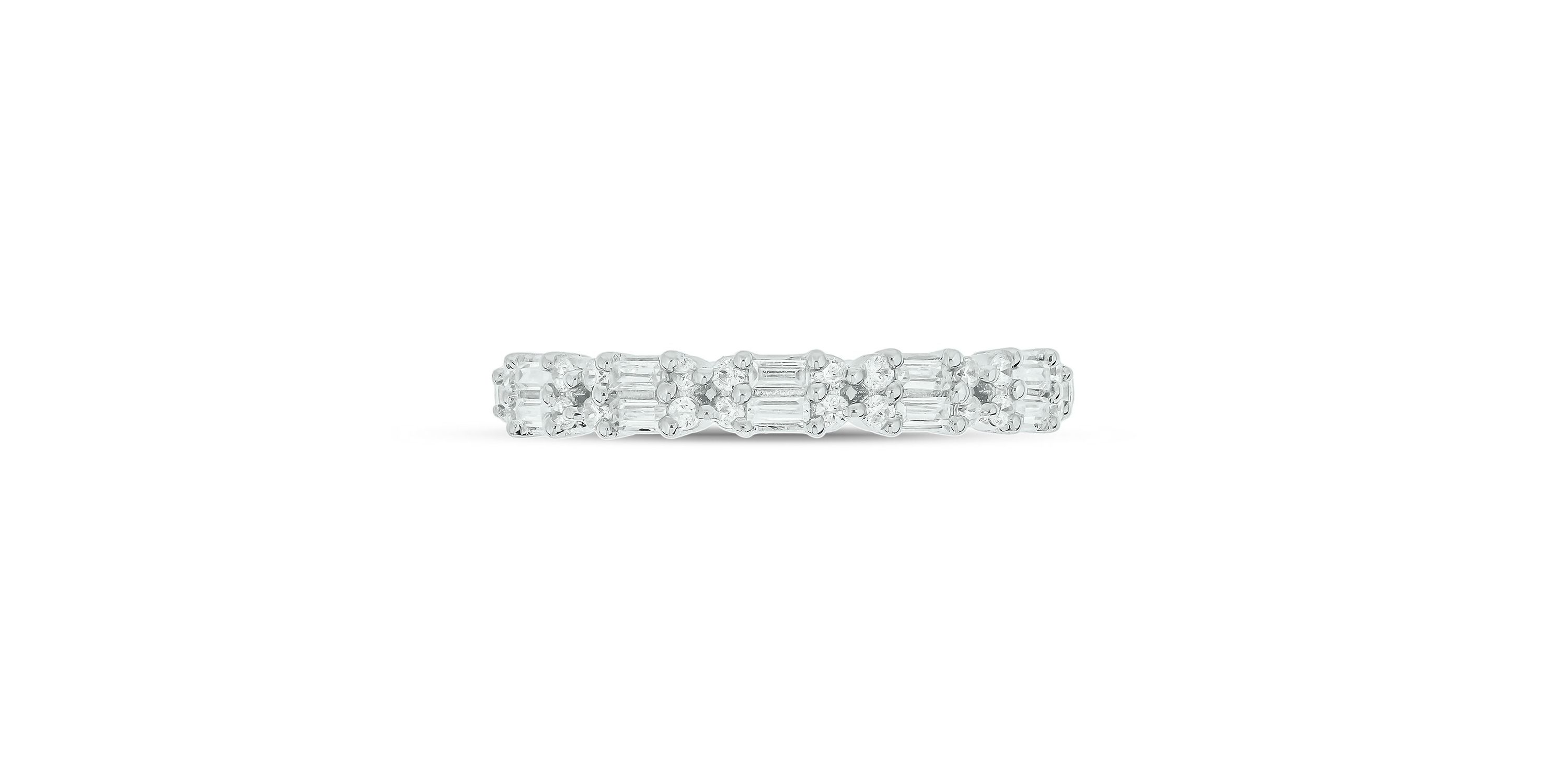 1/3 ct.t.w White Diamond Studded Anniversary Band in 10K Gold
