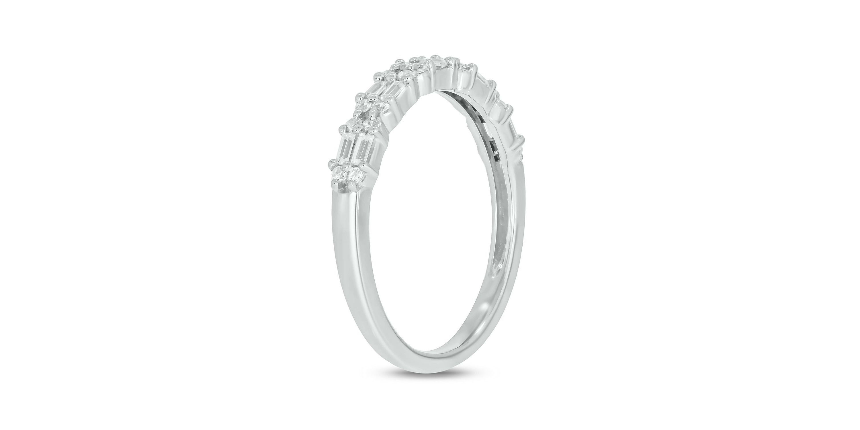 1/3 ct.t.w White Diamond Studded Anniversary Band in 10K Gold