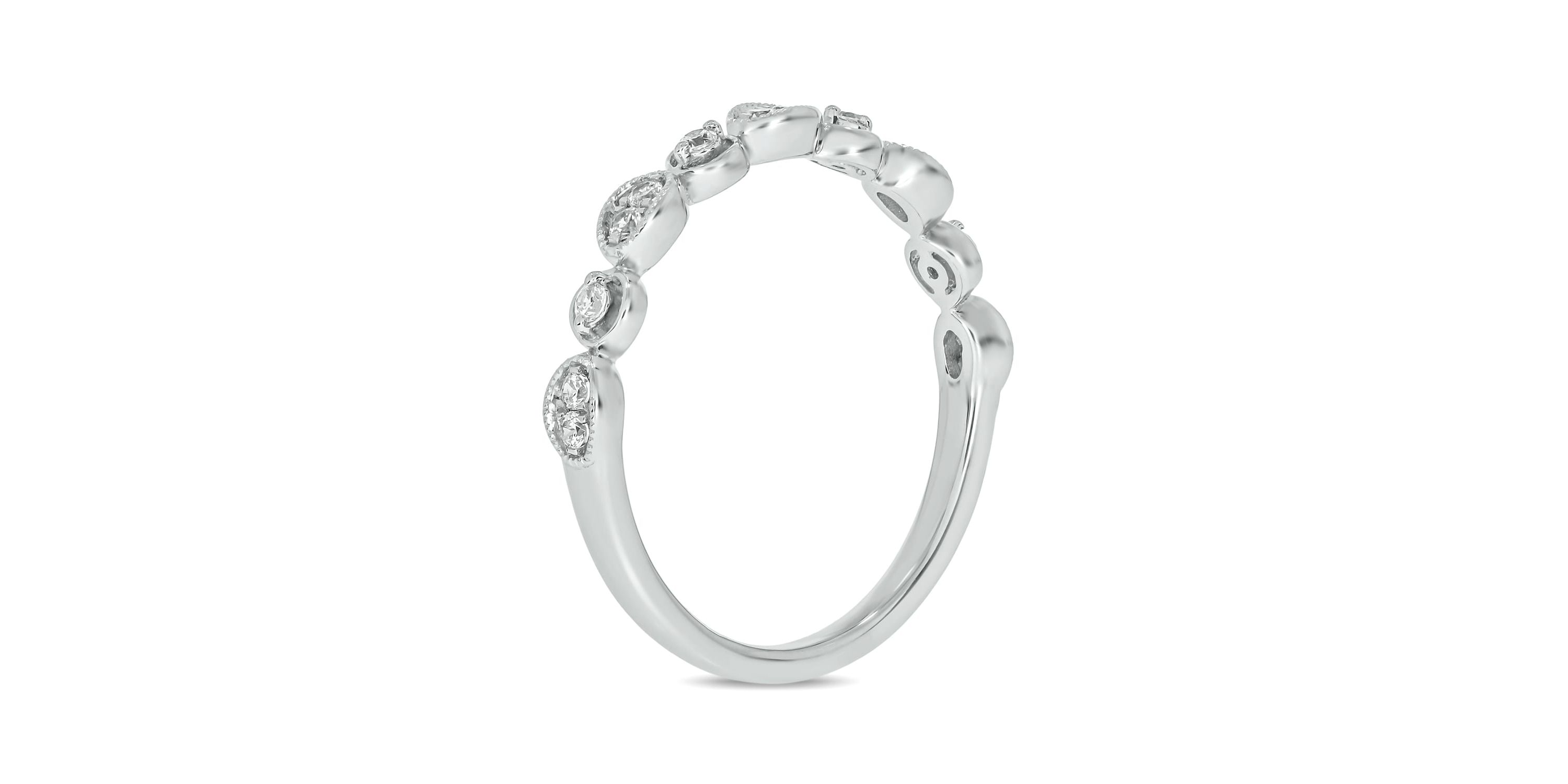 1/6 ct.t.w. Diamond Anniversary Band in 14KT Yellow Gold