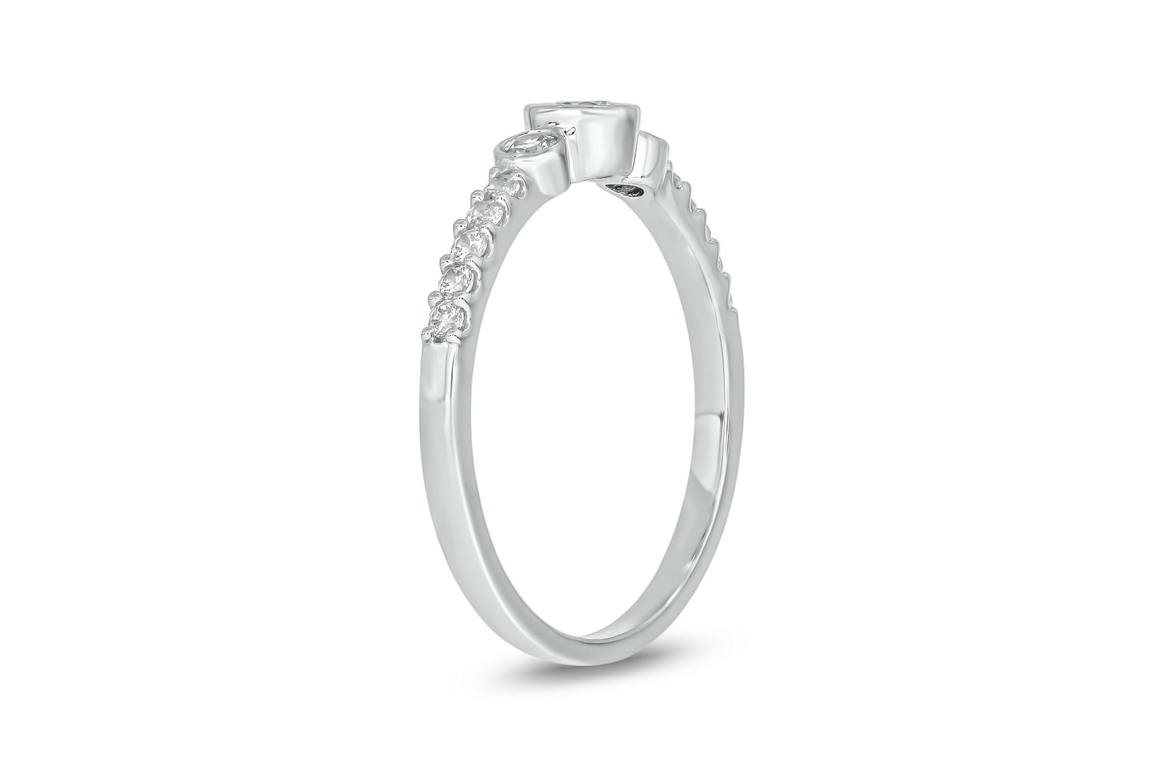 1/3 ct.t.w. Diamond Solitaire Ring in 14KT Yellow Gold