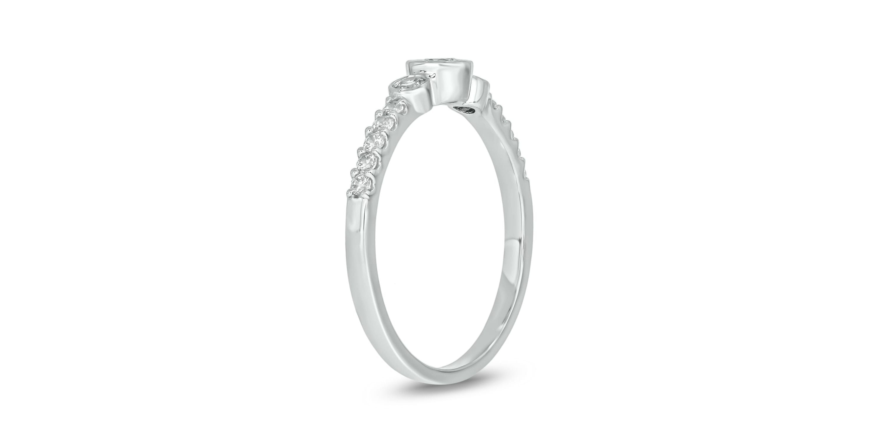1/3 ct.t.w. Diamond Solitaire Ring in 14KT Yellow Gold