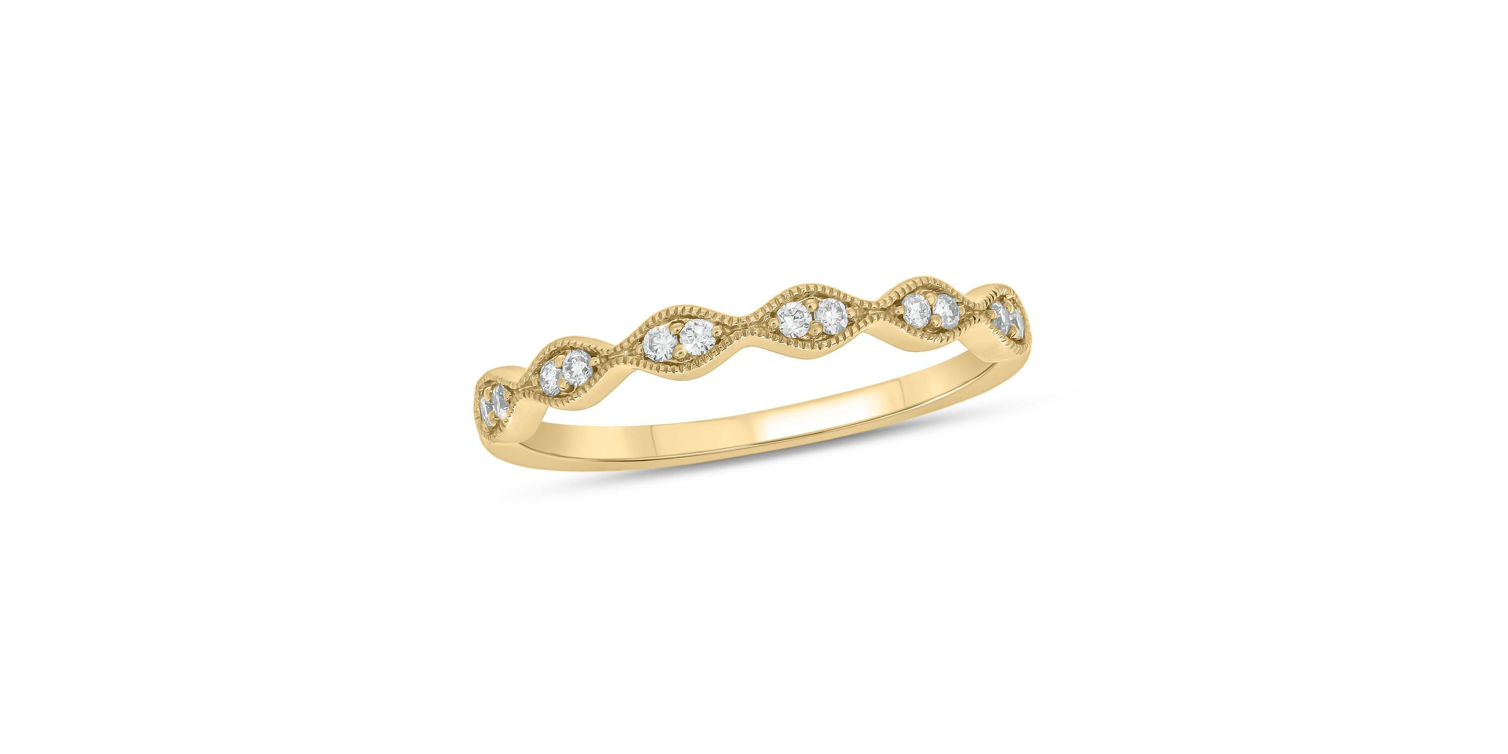 1/10 ct.t.w. Diamond Gorgeous  Anniversary Band in 14KT Yellow Gold
