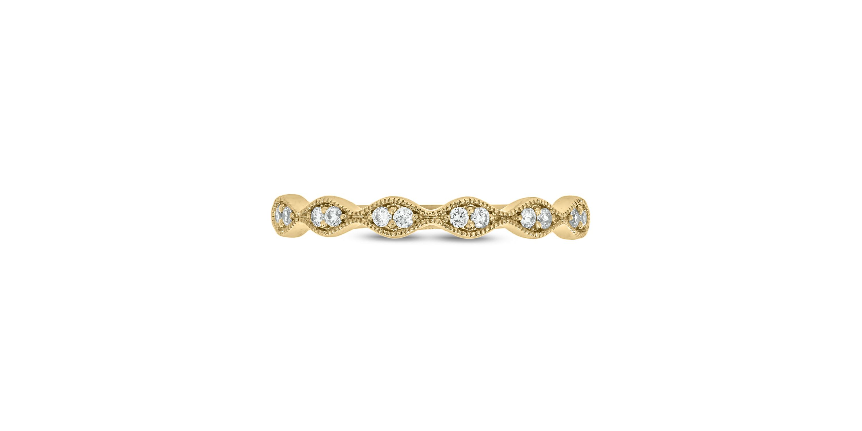 1/10 ct.t.w. Diamond Gorgeous  Anniversary Band in 14KT Yellow Gold
