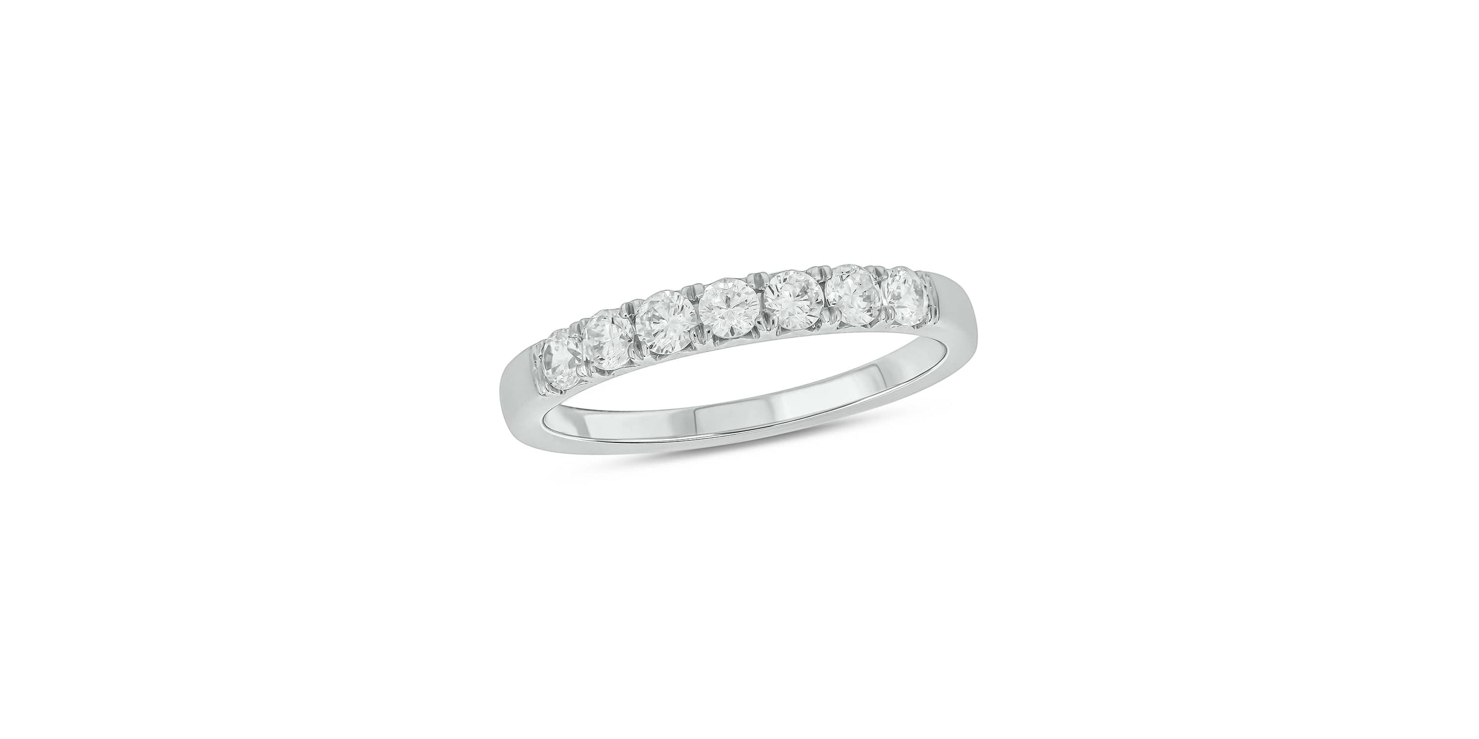 Lab Created 1/2 Carat Lab-Grown Diamond Luxurious Anniversary Ring in Sterling Silver
