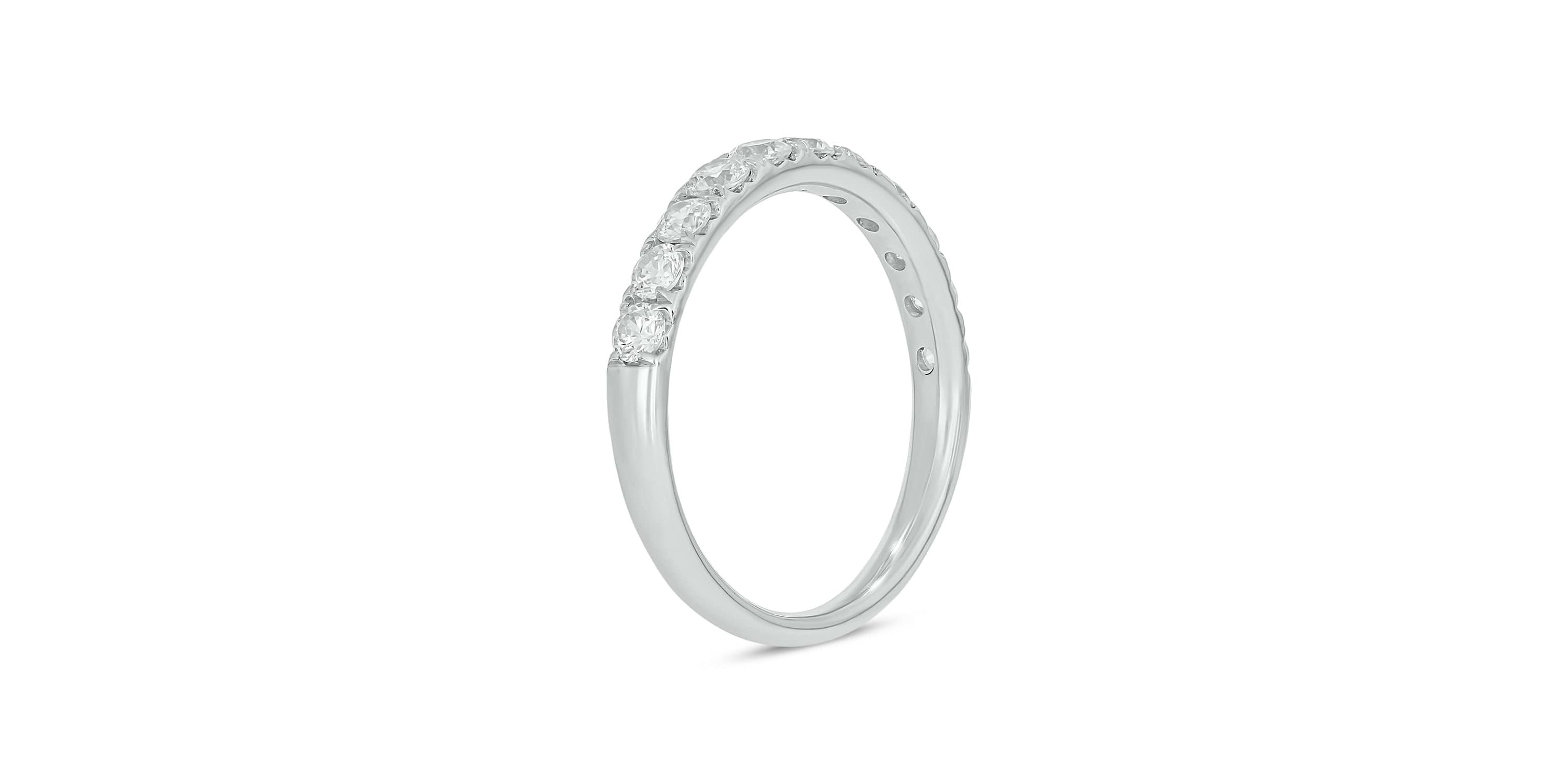 Lab Created 3/4 Carat Lab-Grown Diamond Elegant  Anniversary Ring in Sterling Silver