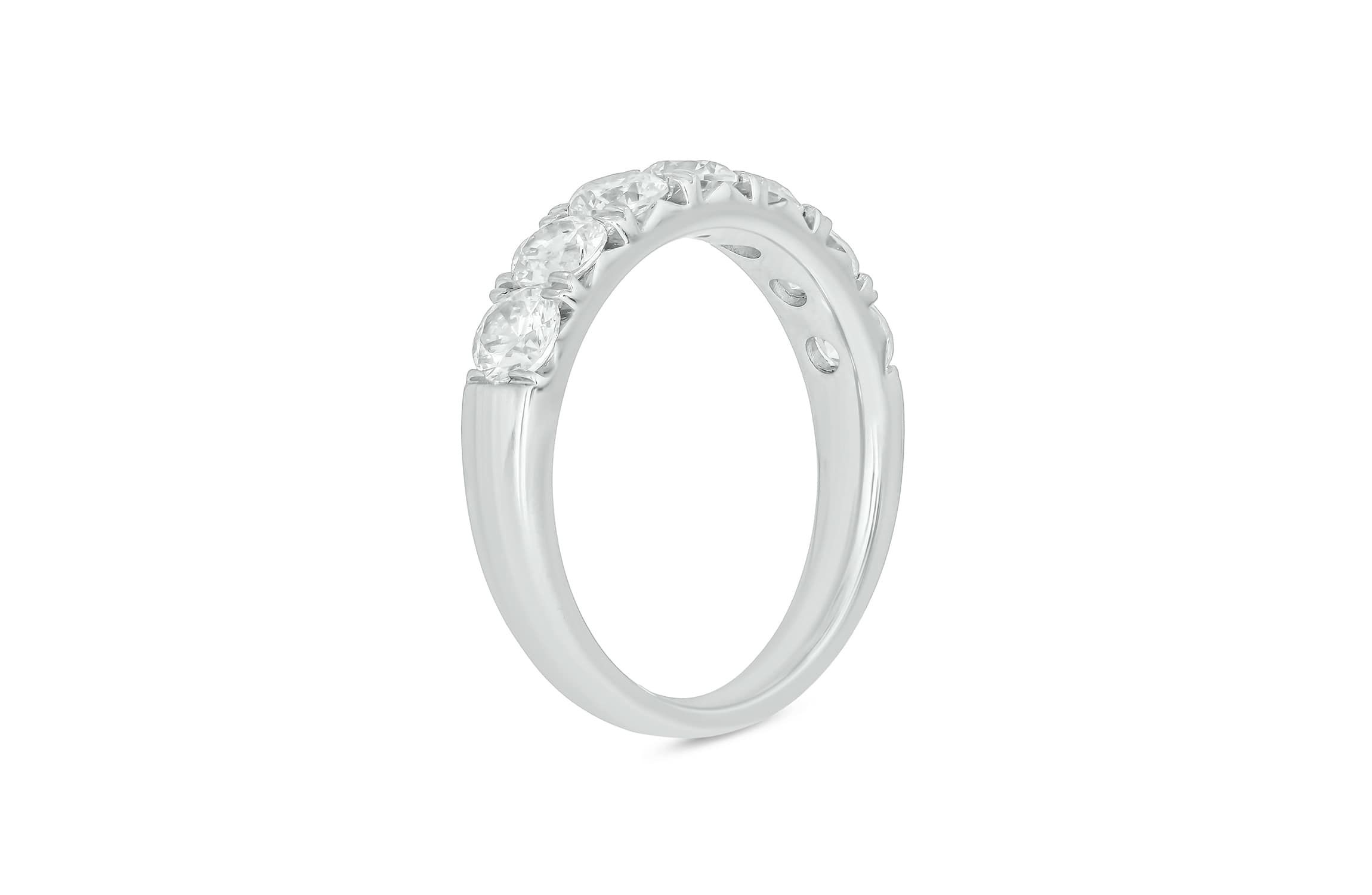 Lab Created 1 1/2 Carat Lab-Grown Diamond Timeless elegance  Anniversary Ring in Sterling Silver