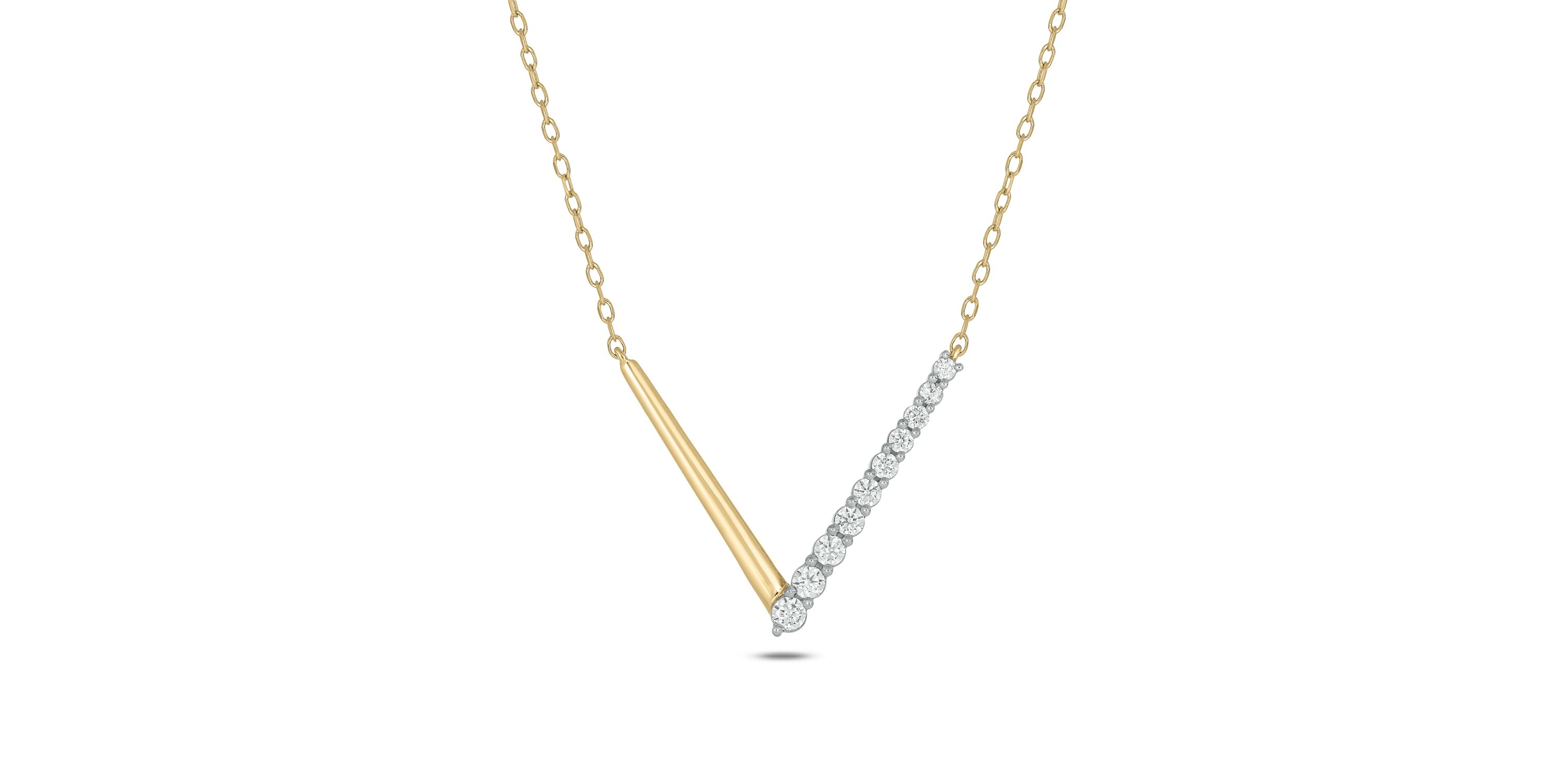 1/4 ct.t.w Diamond V Shape Round Graduation Necklace in 14K Yellow Gold