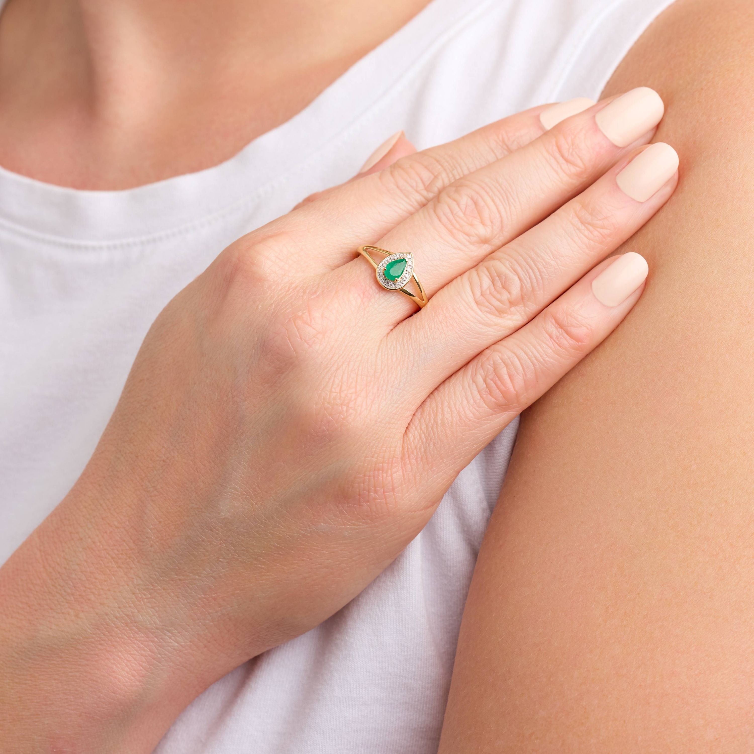 10k Yellow Gold Genuine Emerald Diamond Accent Pear Shaped Halo Band Ring