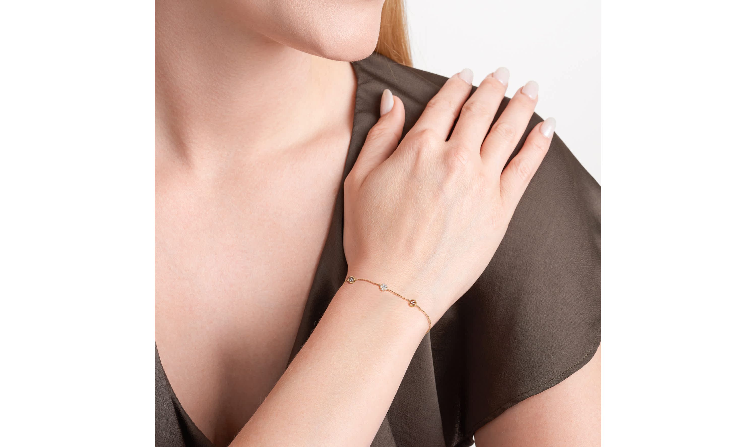 1/8 cttw Diamond Petit Bezel Station Bracelet in 14k Yellow Gold