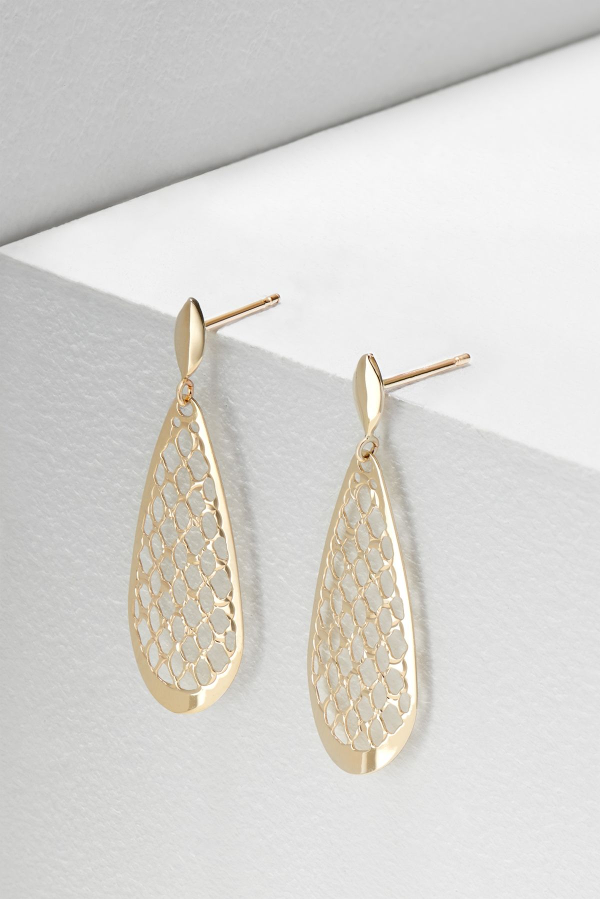 10k Yellow Gold Elegant Open Mesh Teardrop Earrings