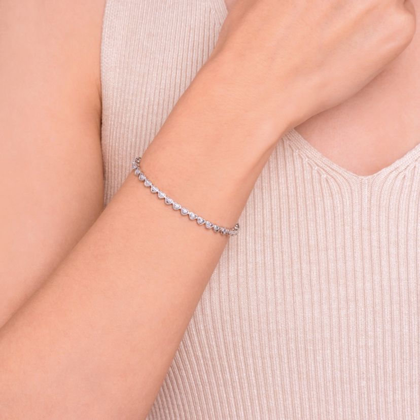 1/10 cttw Diamond Heart Tennis Bracelet in Rhodium Plated Sterling Silver