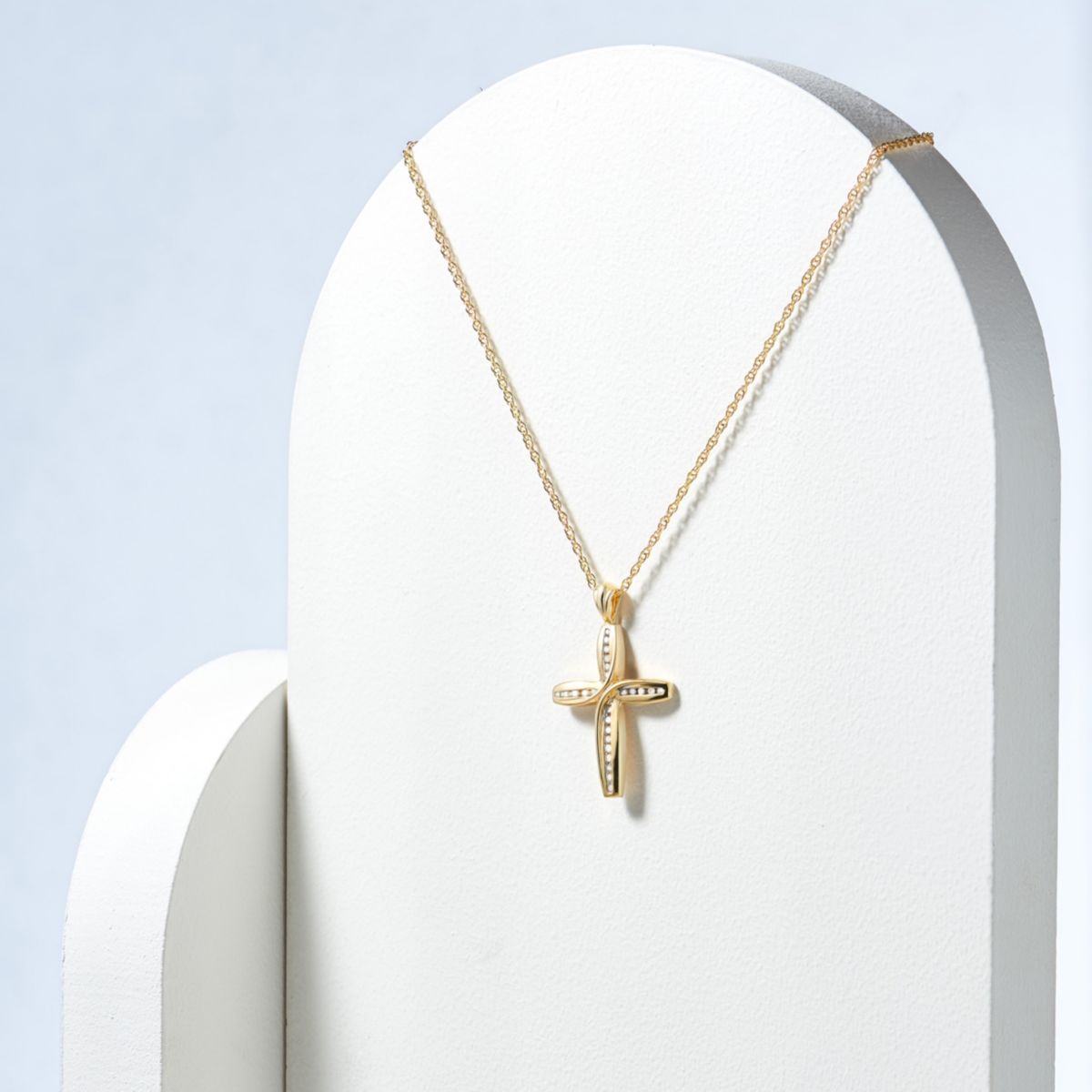 1/10 cttw Diamond Cross Pendant in 18k Yellow Gold Plated Sterling Silver with 18" Rope Chain