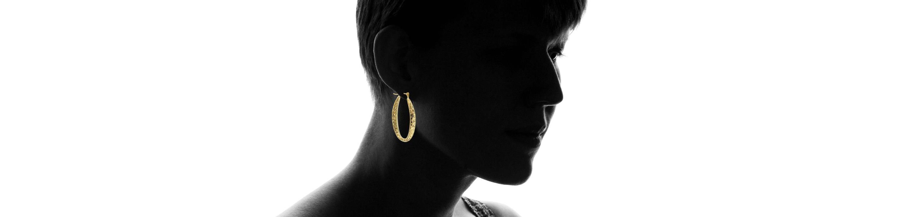 14K Yellow Gold Diamond Cut Oval Hoop Earring