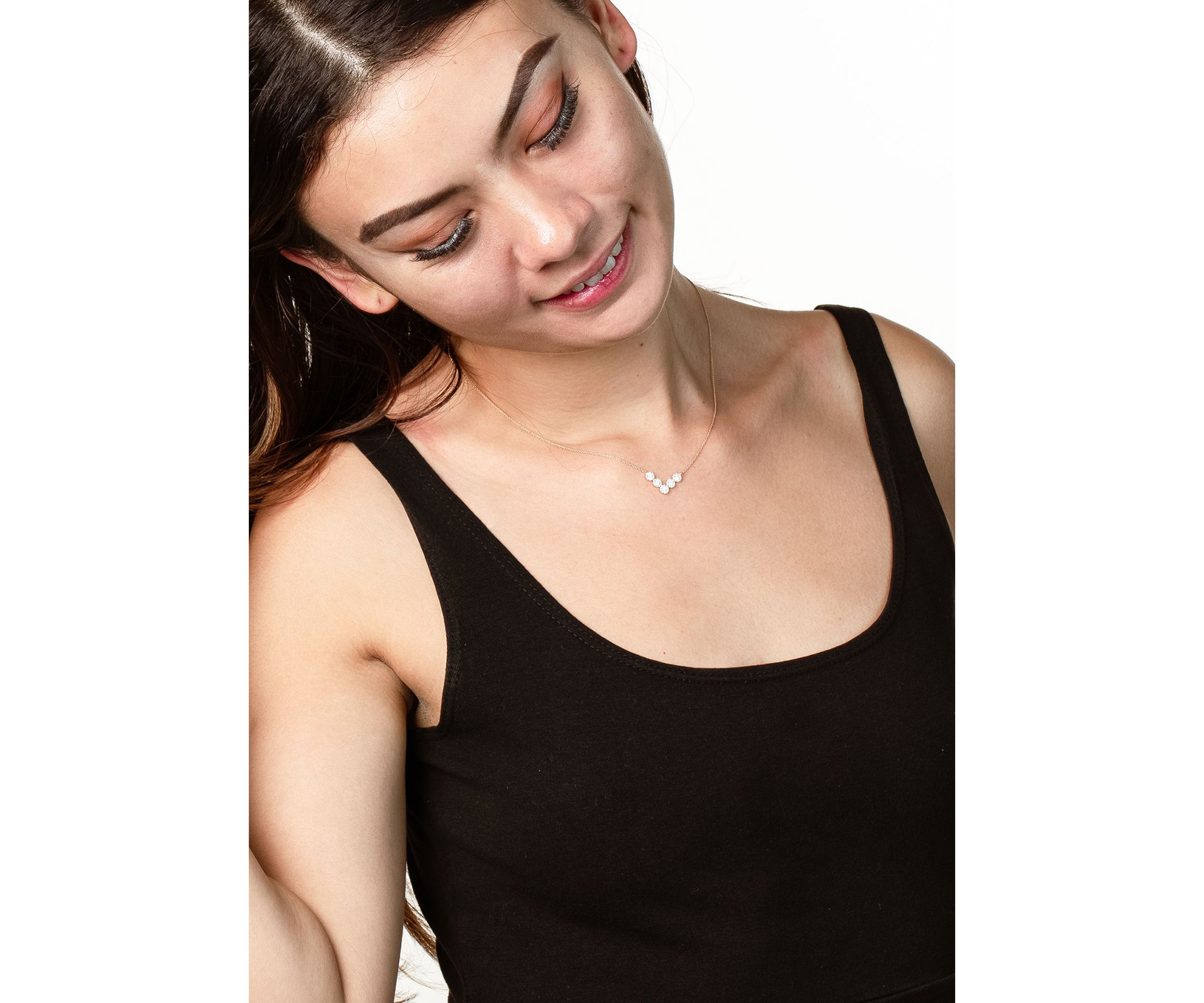3/8 ct. t.w. Diamond Halo V Necklace in 14K Yellow Gold