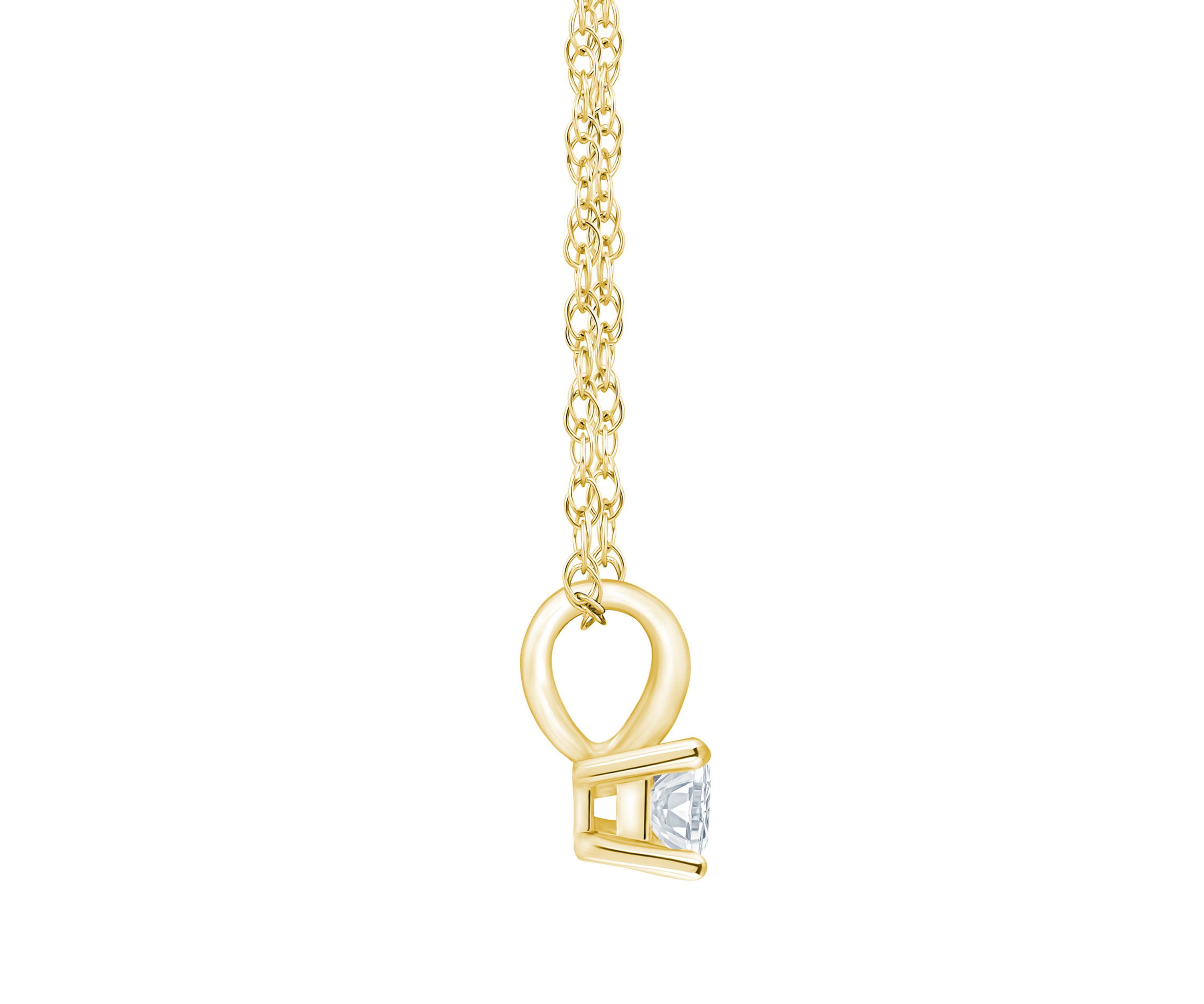 14K Yellow Gold 1/10 CTTW Pricess Cut Diamond Pendant Necklace
