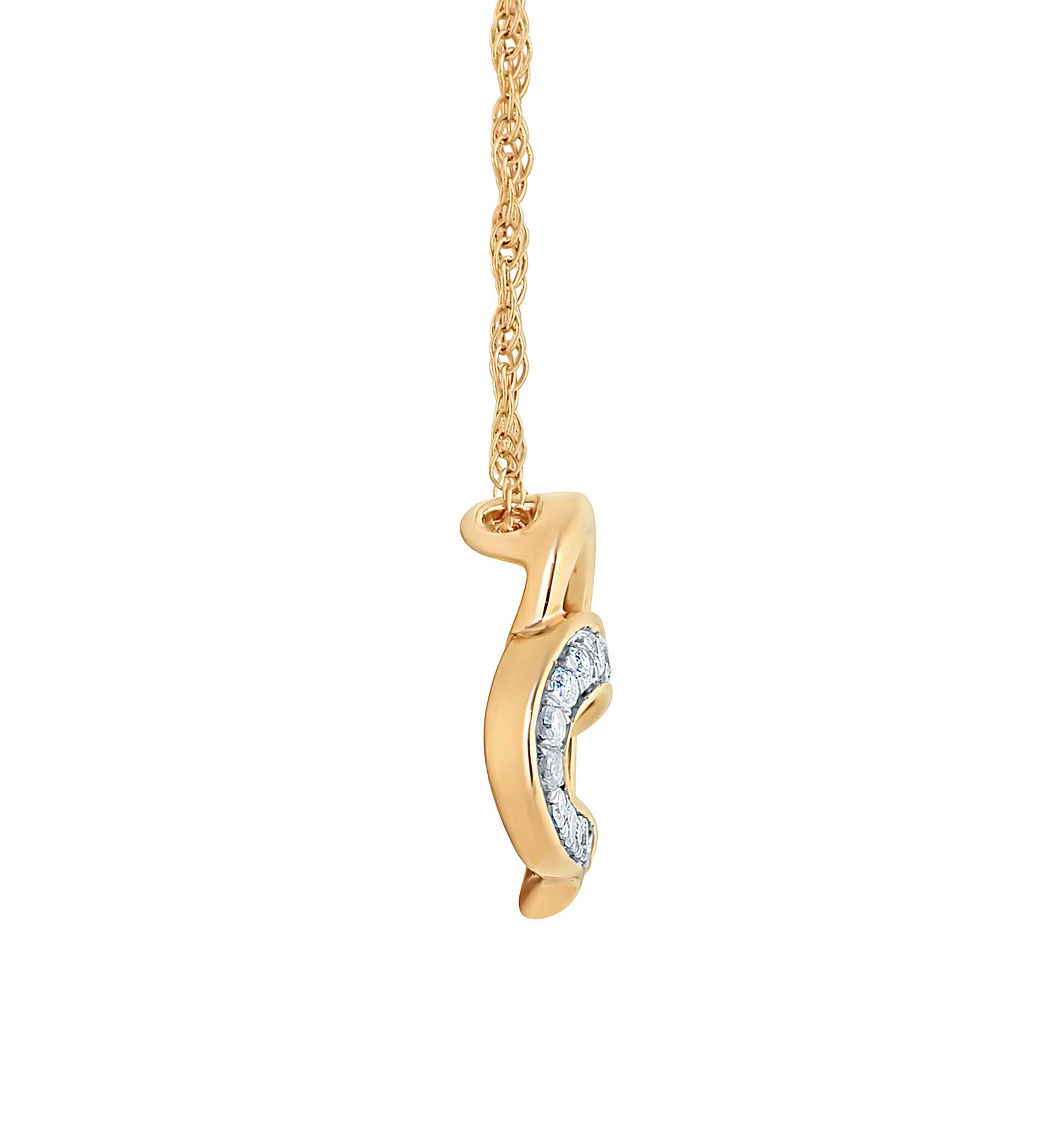10K White Gold 1/10 CTTW Diamond Heart Pendant Necklace
