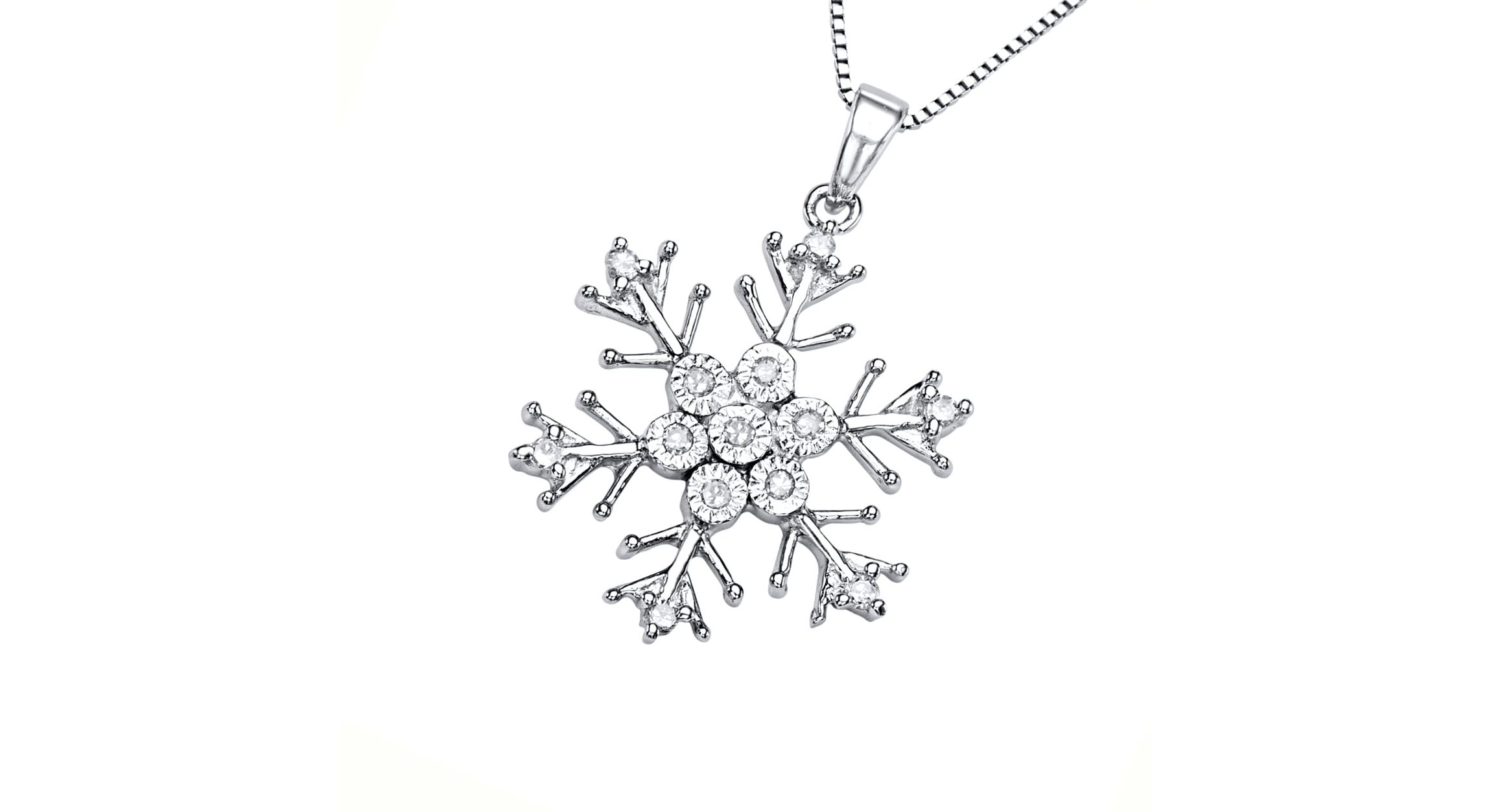 1/10 Cttw Diamond Snowflake Necklace Pendant in Sterling Silver