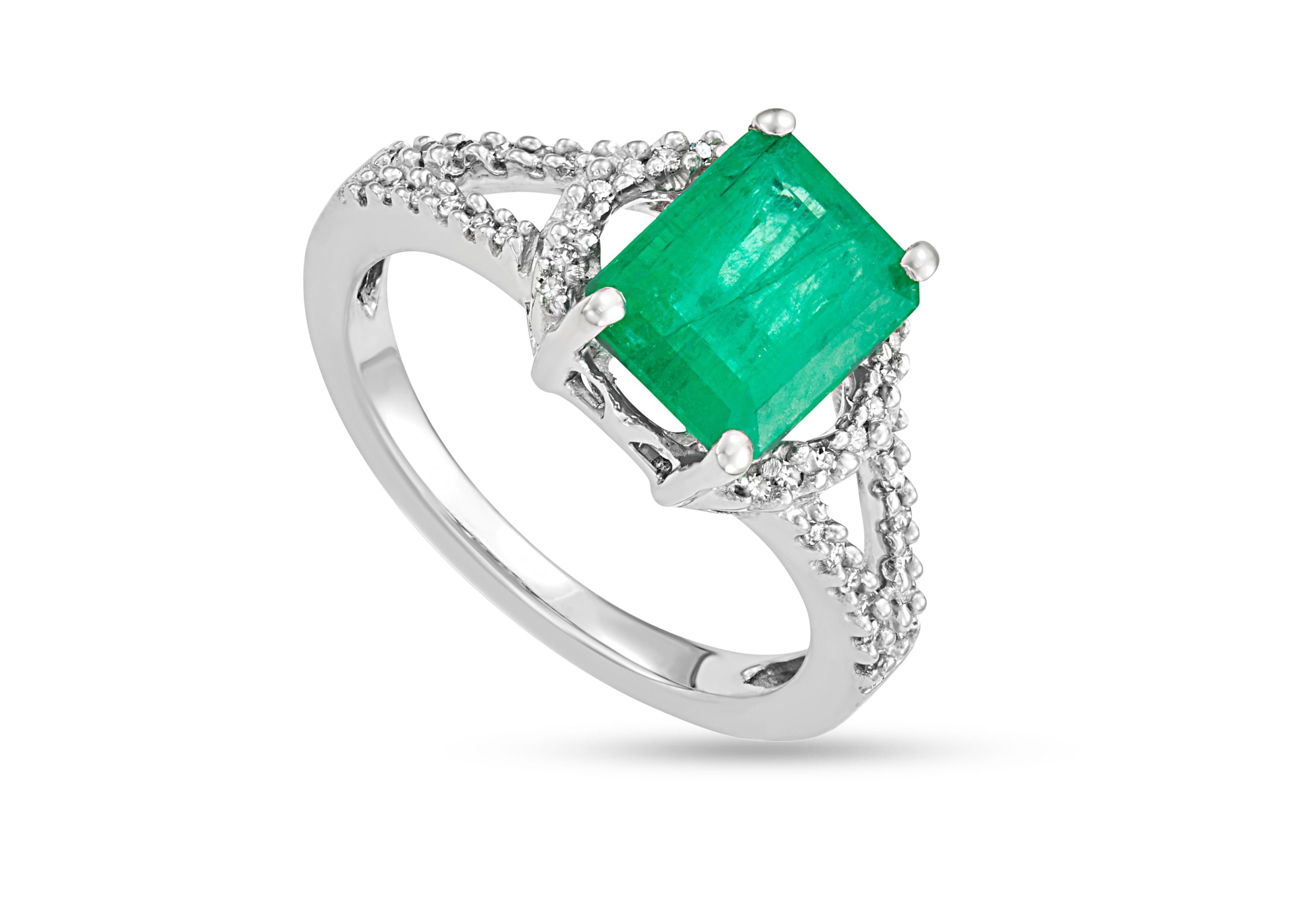 2.31 CTTW Diamond And Emerlad Ring in 14K Gold