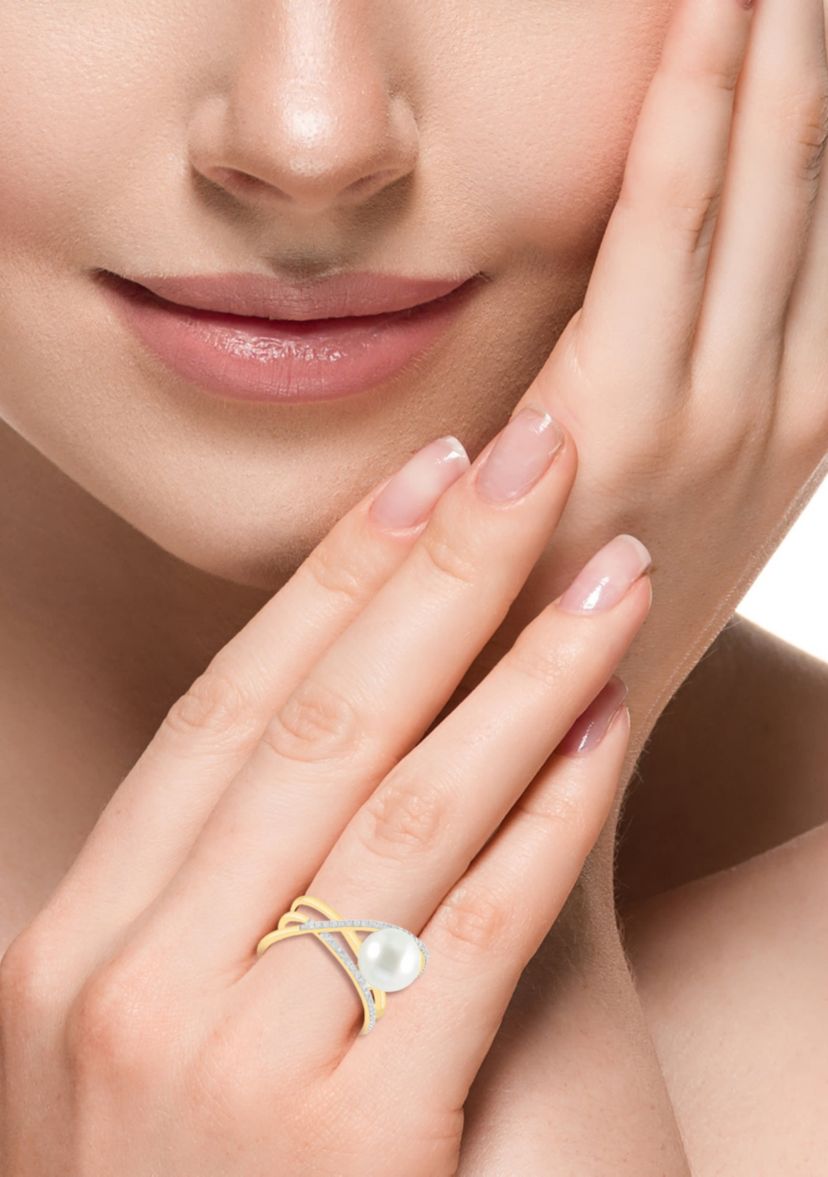 Diamond and Freshwater Pearl Ring in 14K Yellow Gold