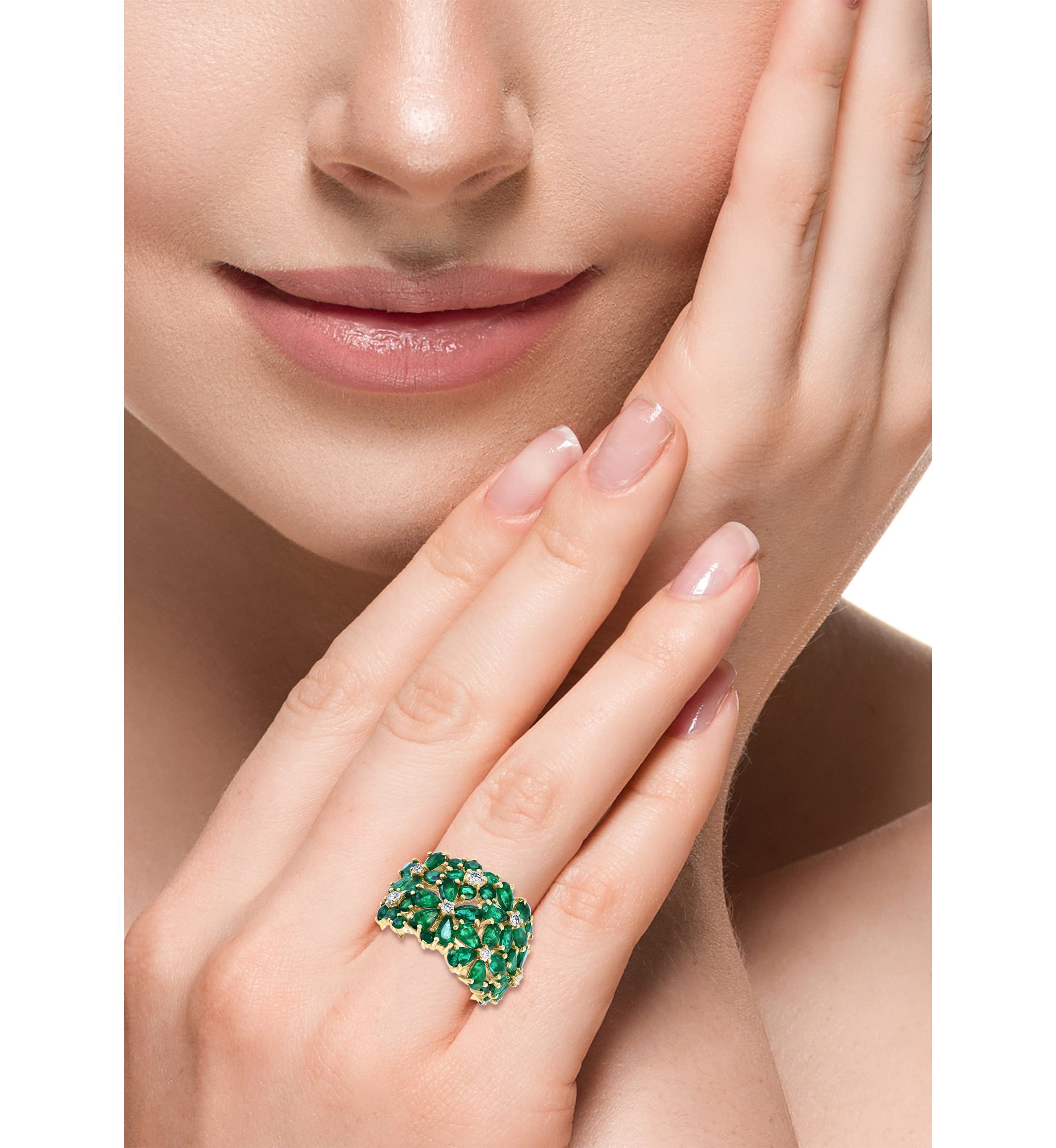 Diamond And Natural Emerald Ring In 14K Yellow Gold