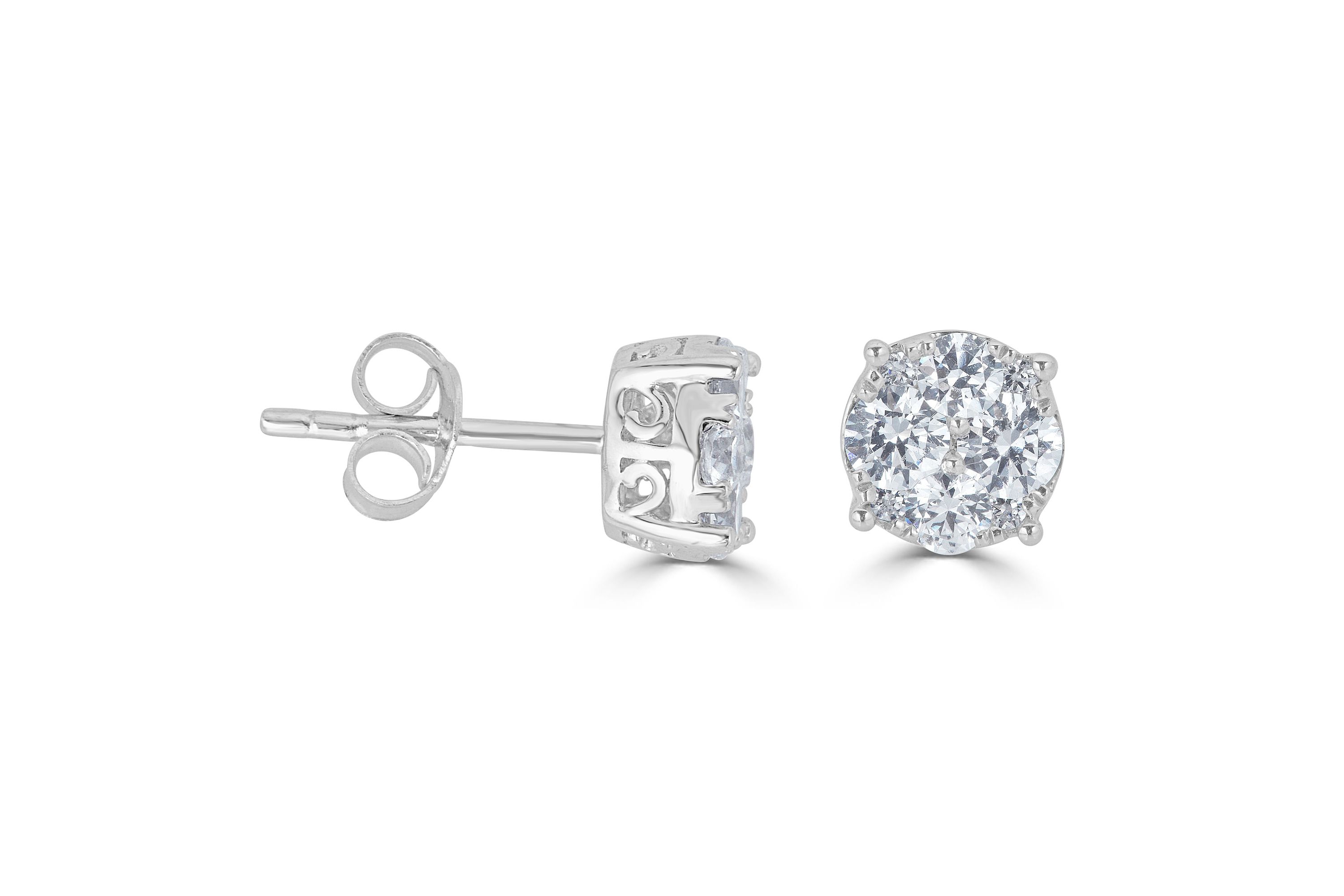 1/2Ctw Round Diamond Women Stud Earrings Set in 925 Sterling Silver