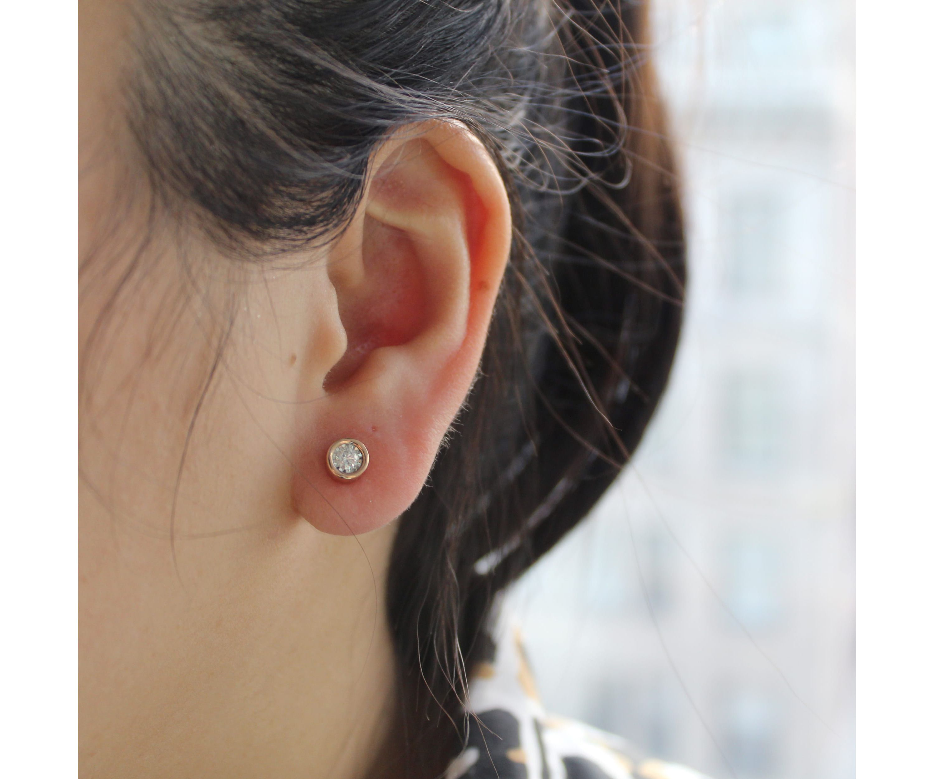 1/4CTW Bezel Diamond Stud Earring set in 14K Rose Gold
