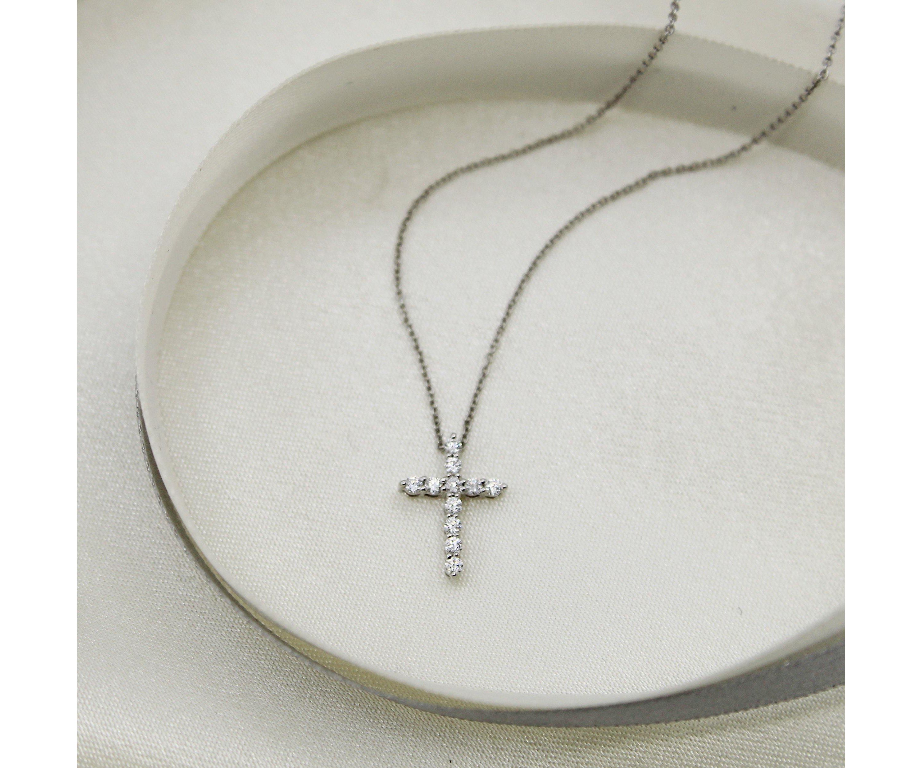1/4Ctw Diamond Cross Pendant Necklace Set in 925 Sterling Silver with 18" Cable Chain